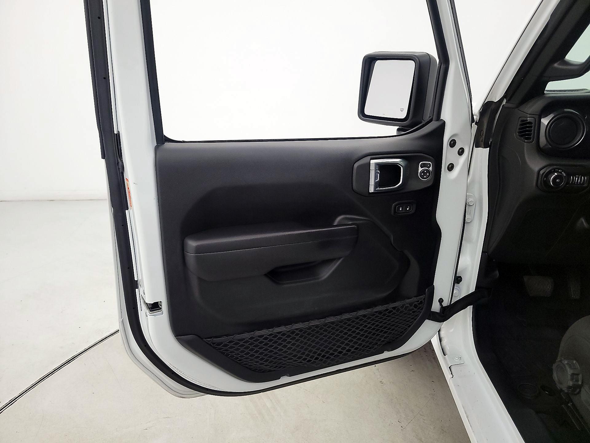 Thumbnail: 2021 Jeep Wrangler - 12