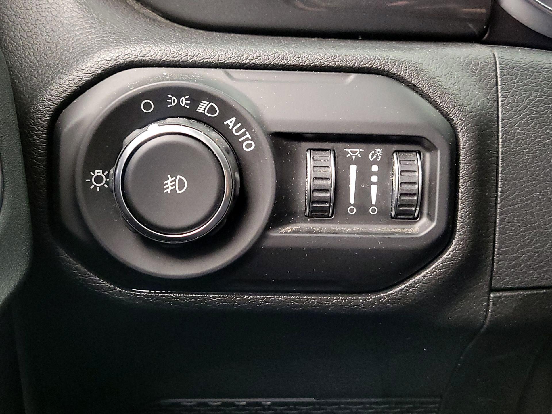 Thumbnail: 2021 Jeep Wrangler - 13