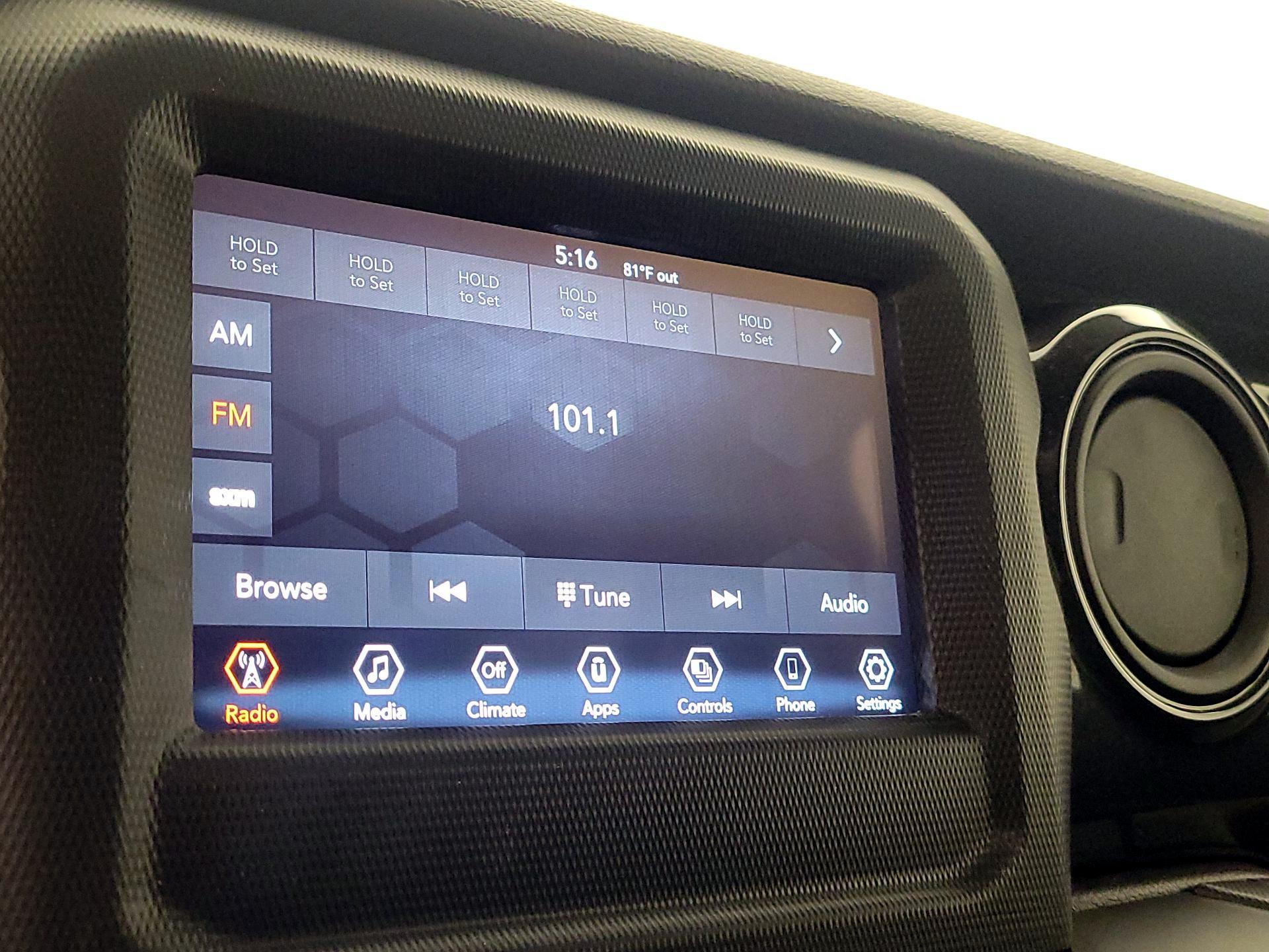Thumbnail: 2021 Jeep Wrangler - 15
