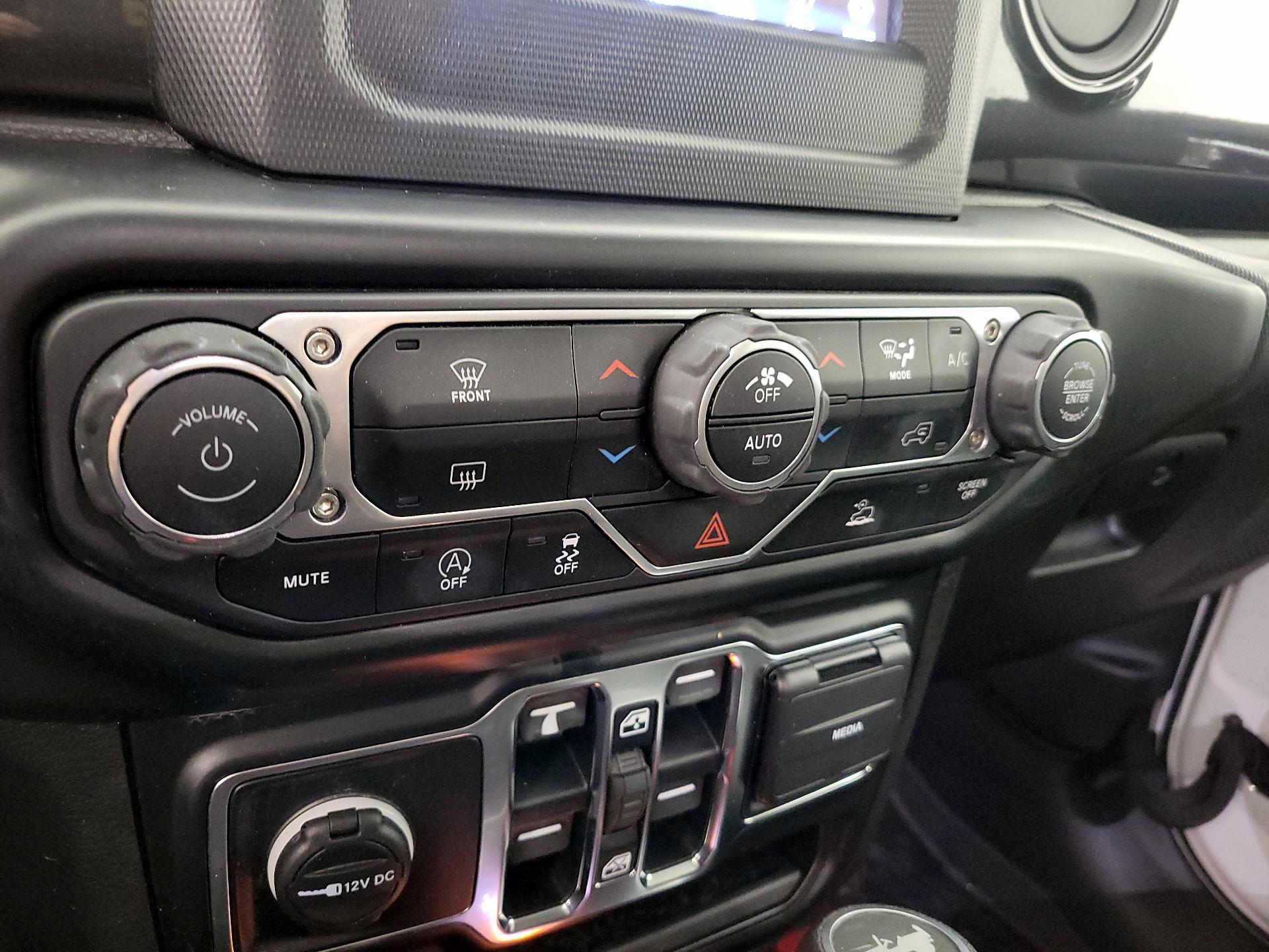 Thumbnail: 2021 Jeep Wrangler - 16
