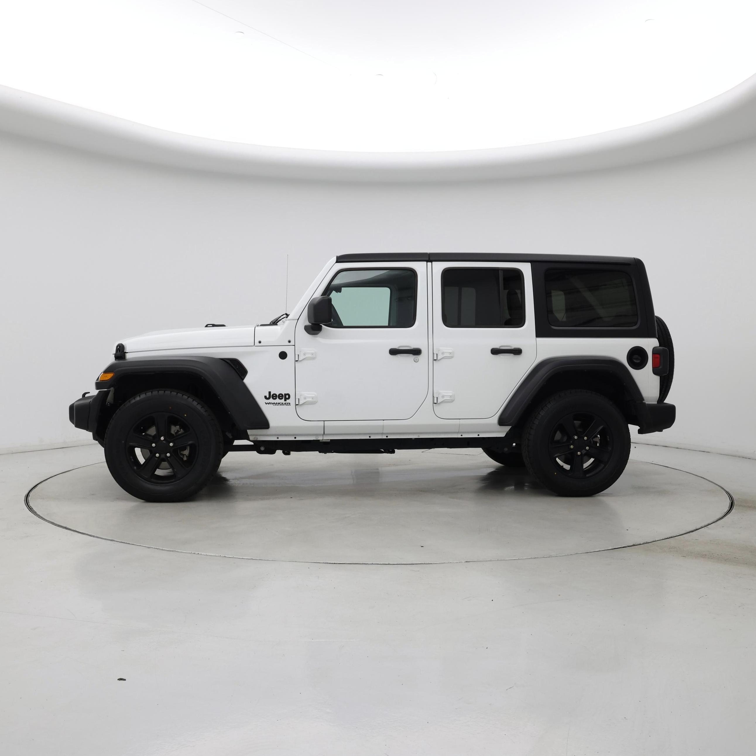 Thumbnail: 2021 Jeep Wrangler - 3