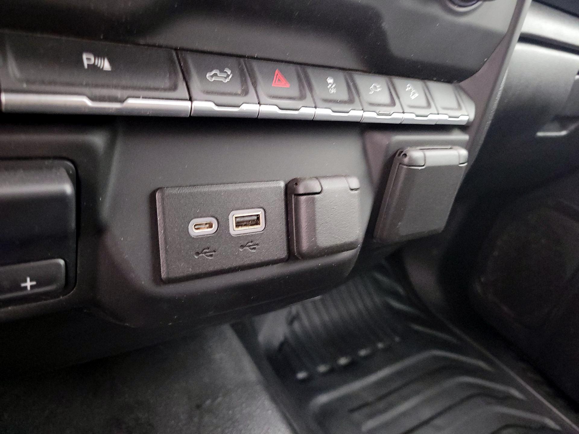 Thumbnail: 2023 Chevrolet Silverado 2500 - 18