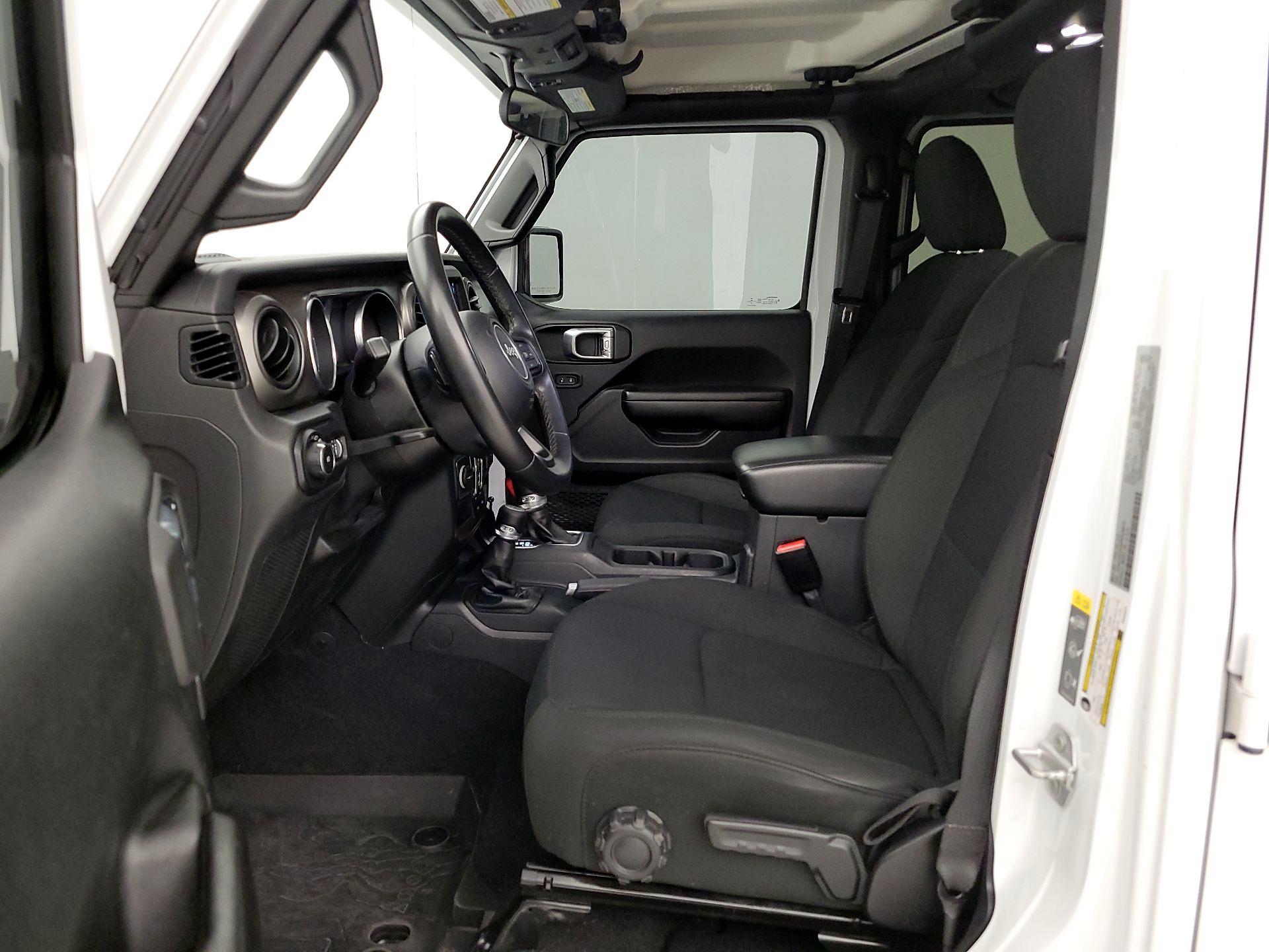 Thumbnail: 2021 Jeep Wrangler - 11
