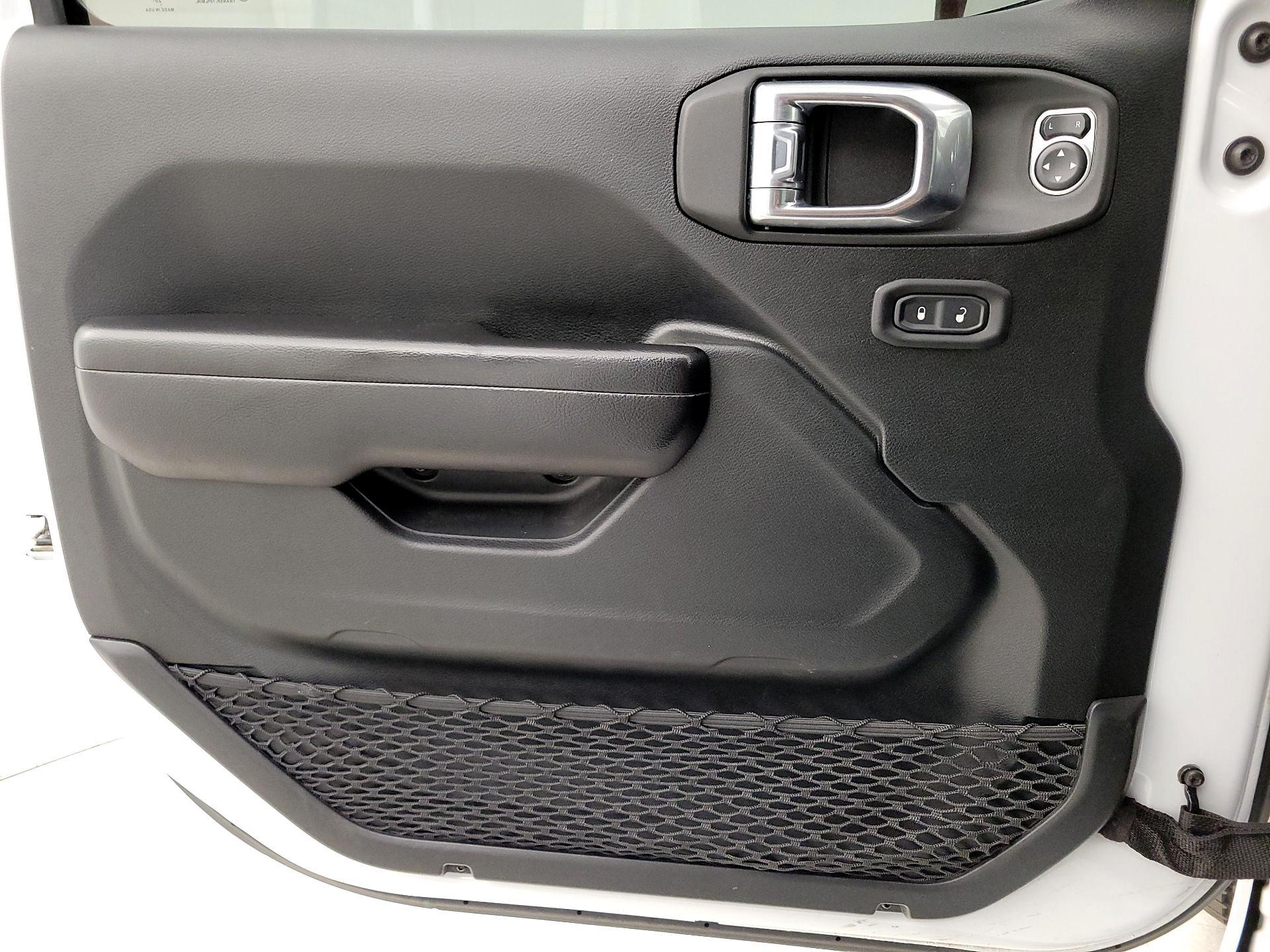 Thumbnail: 2021 Jeep Wrangler - 12