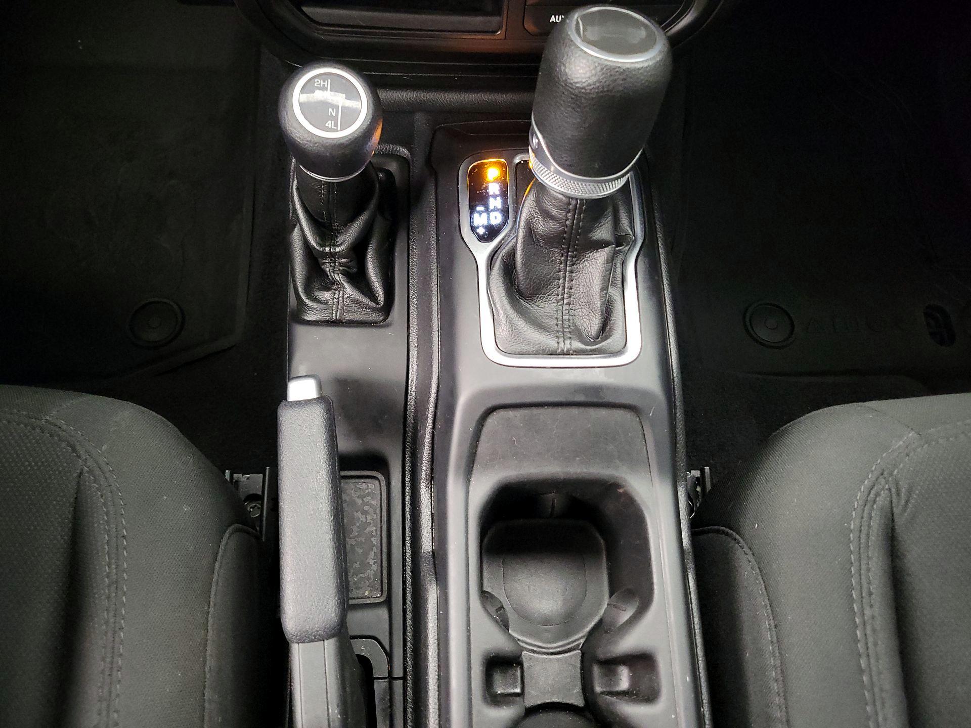 Thumbnail: 2021 Jeep Wrangler - 17