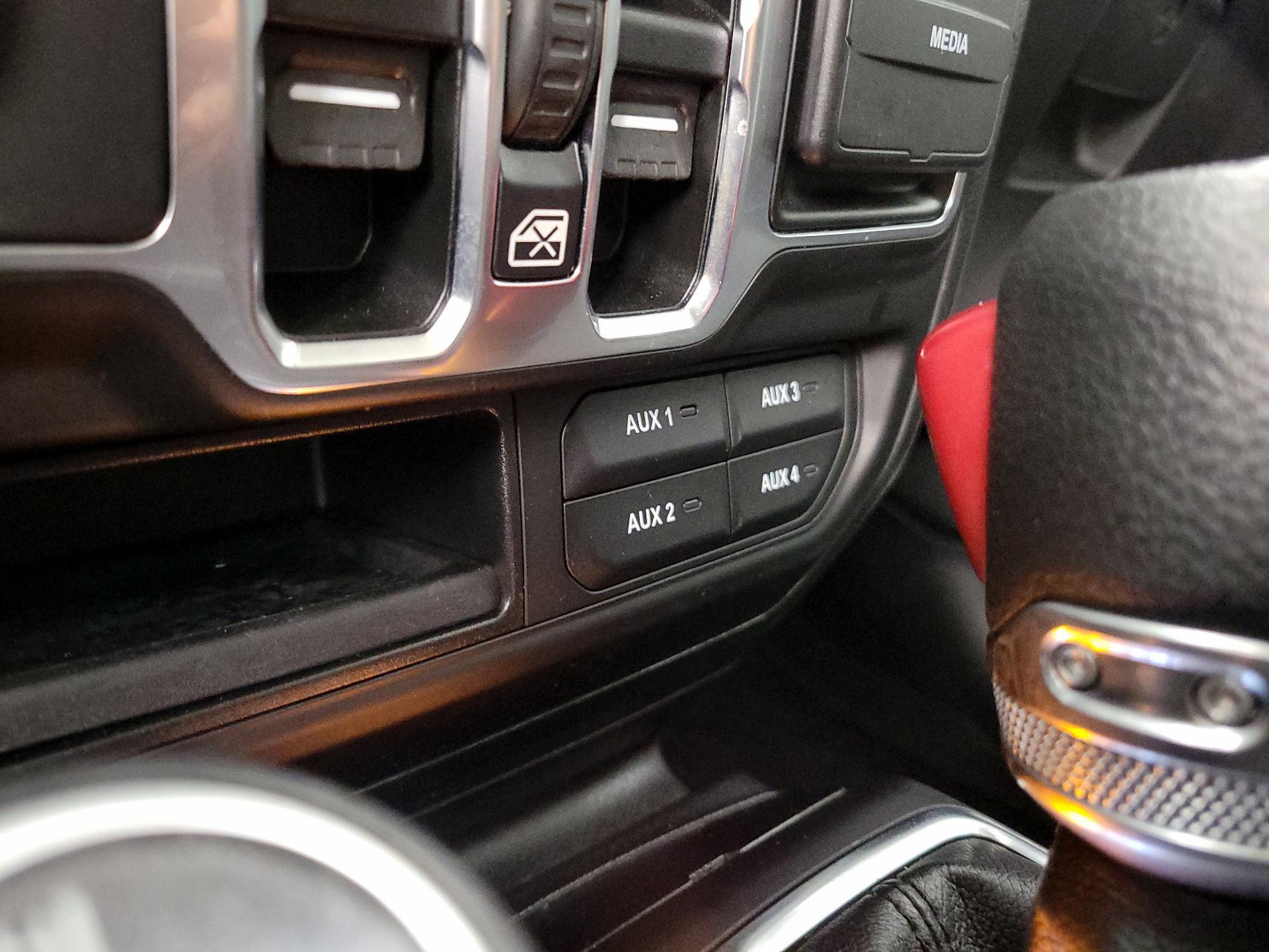Thumbnail: 2021 Jeep Wrangler - 18