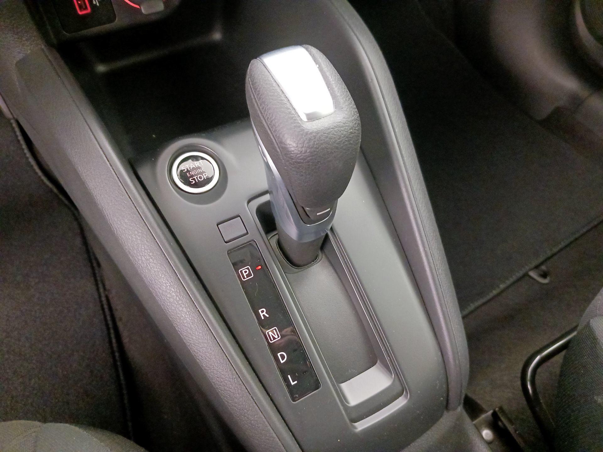 Thumbnail: 2022 Nissan Kicks - 17