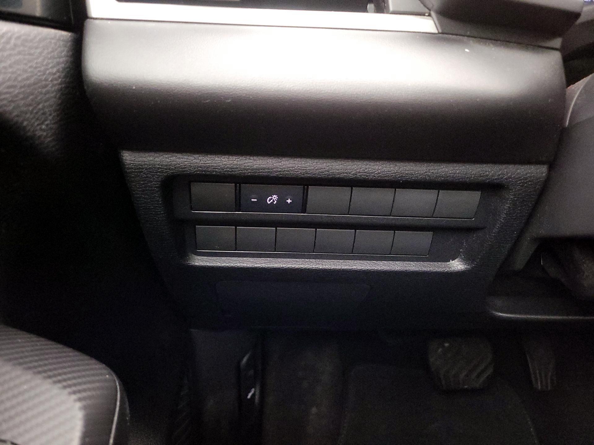 Thumbnail: 2022 Mitsubishi Outlander - 13