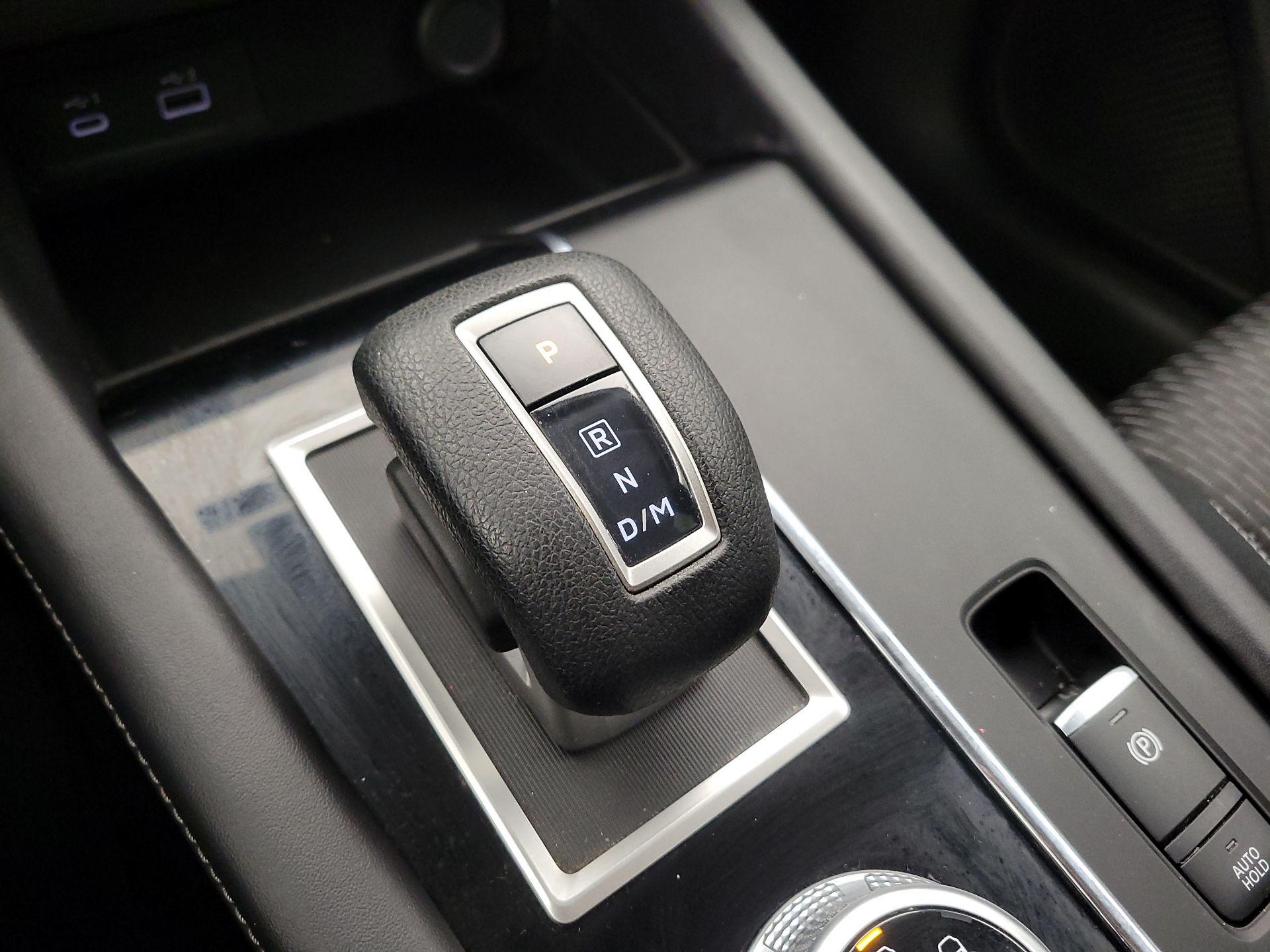 Thumbnail: 2022 Mitsubishi Outlander - 17