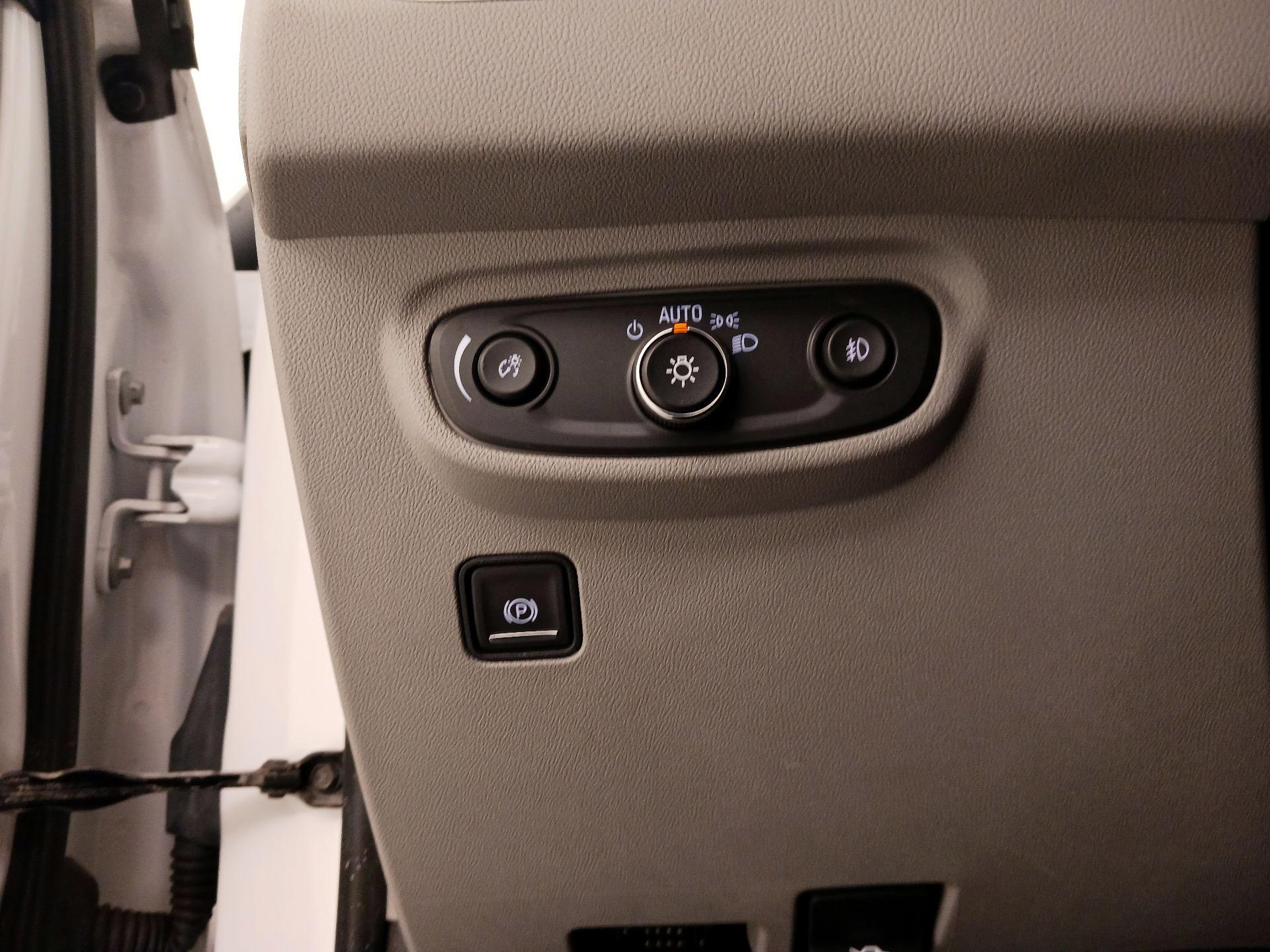 Thumbnail: 2023 GMC Terrain - 13