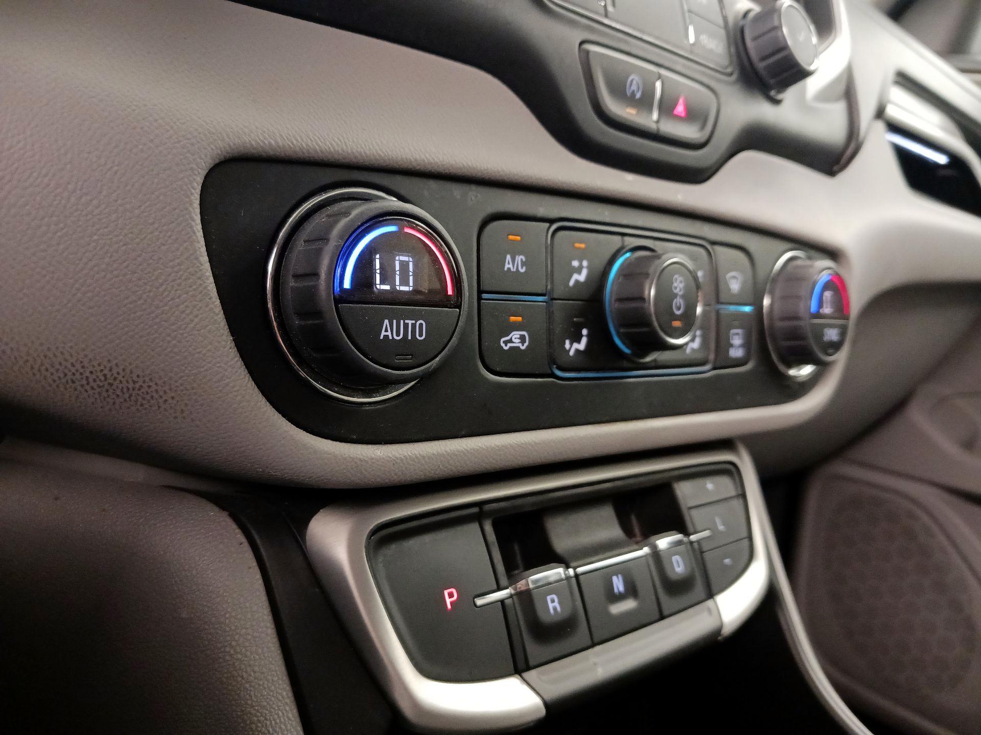 Thumbnail: 2023 GMC Terrain - 16