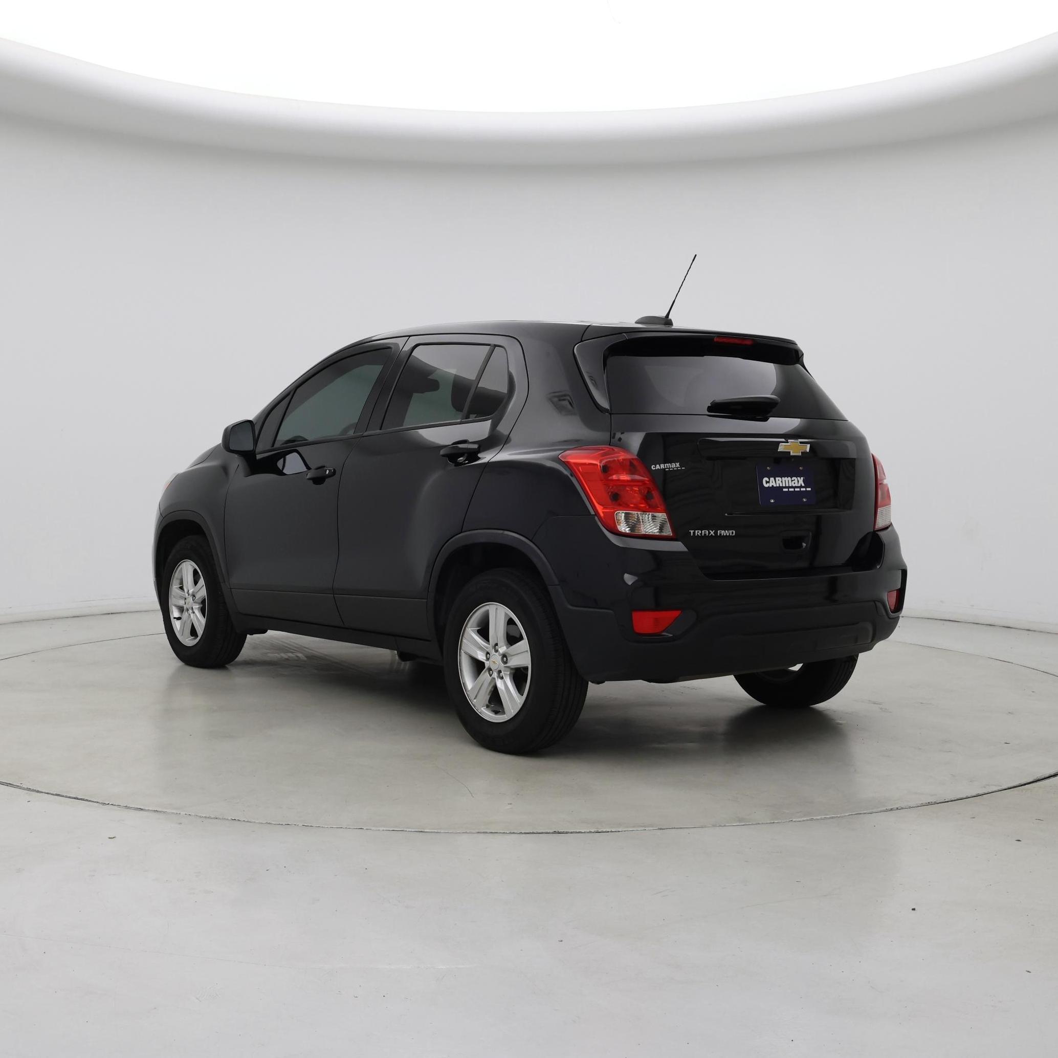 Thumbnail: 2022 Chevrolet Trax - 2