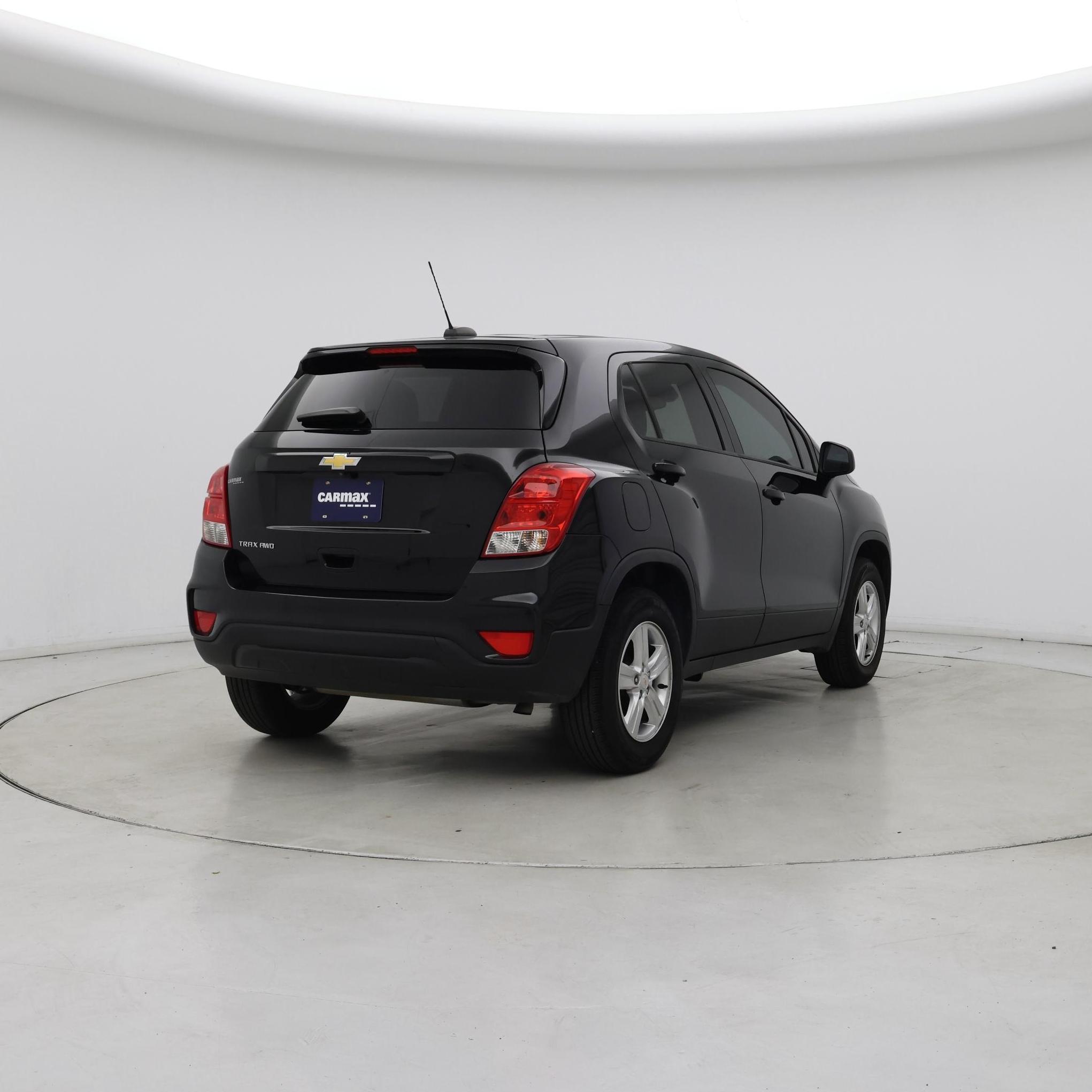 Thumbnail: 2022 Chevrolet Trax - 8