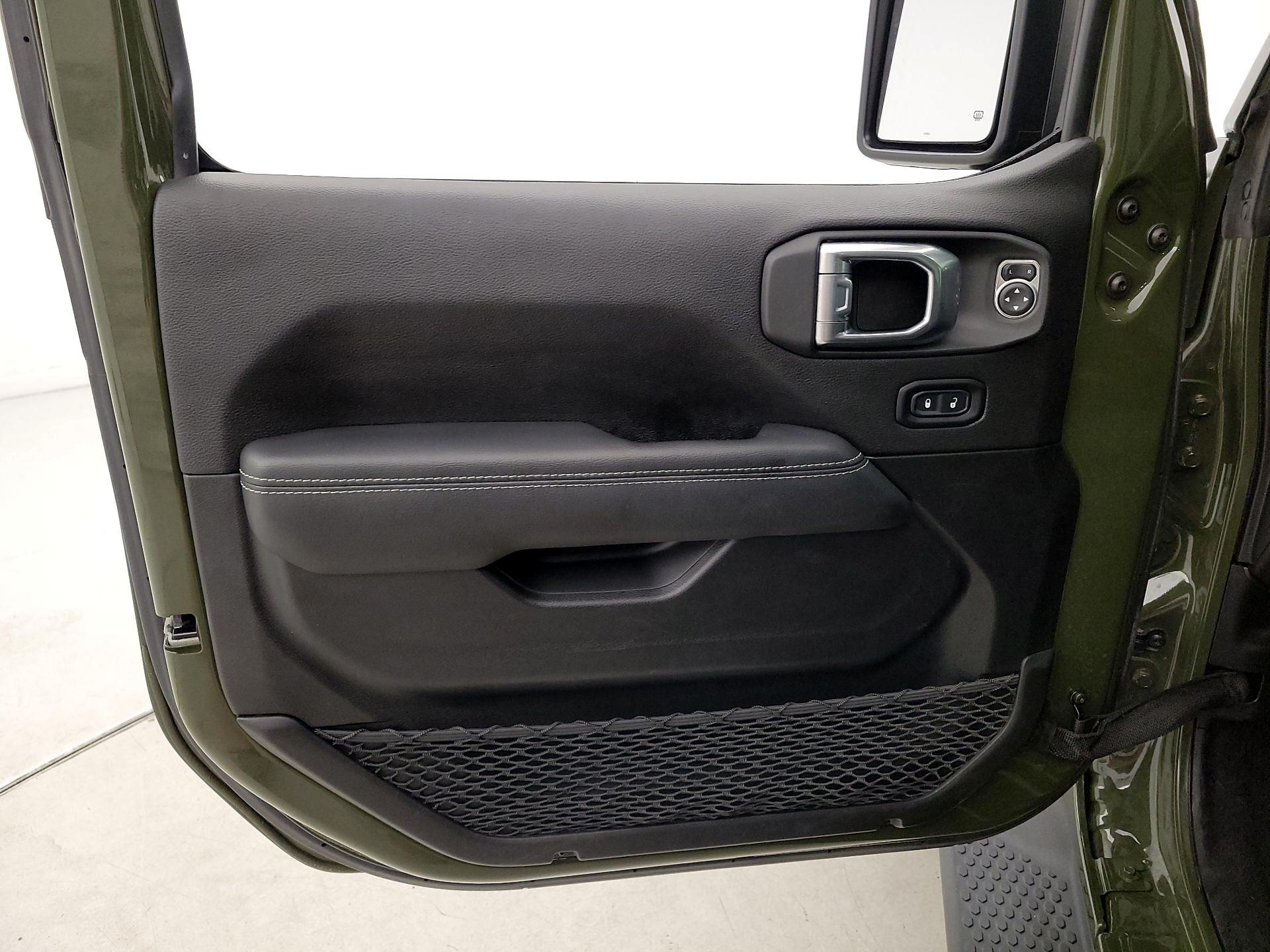 Thumbnail: 2022 Jeep Wrangler - 12