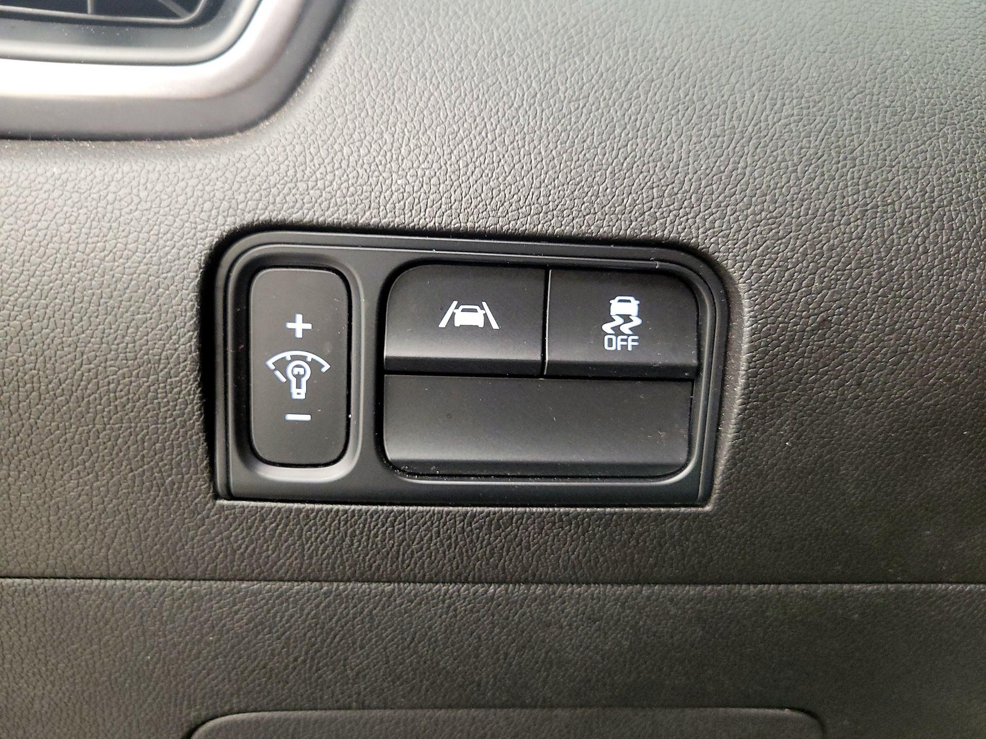 Thumbnail: 2023 Kia Sorento - 13