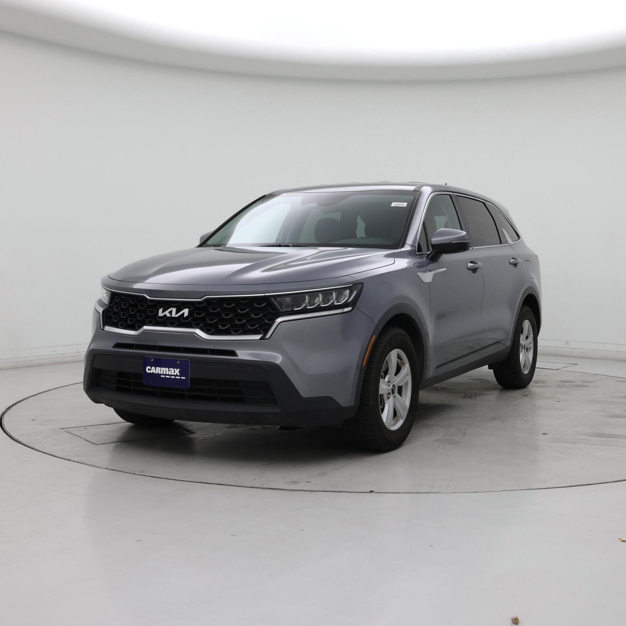 Thumbnail: 2023 Kia Sorento - 4