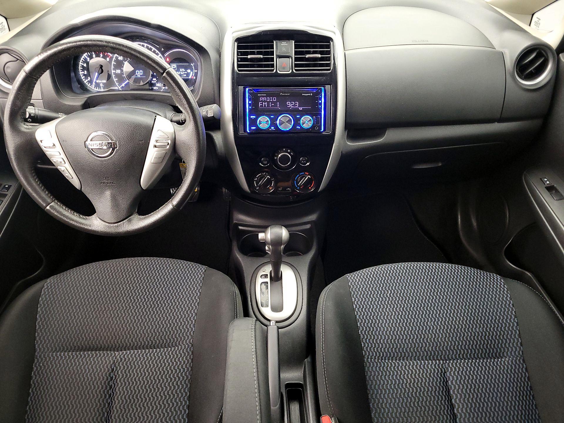 Thumbnail: 2015 Nissan Versa Note - 9