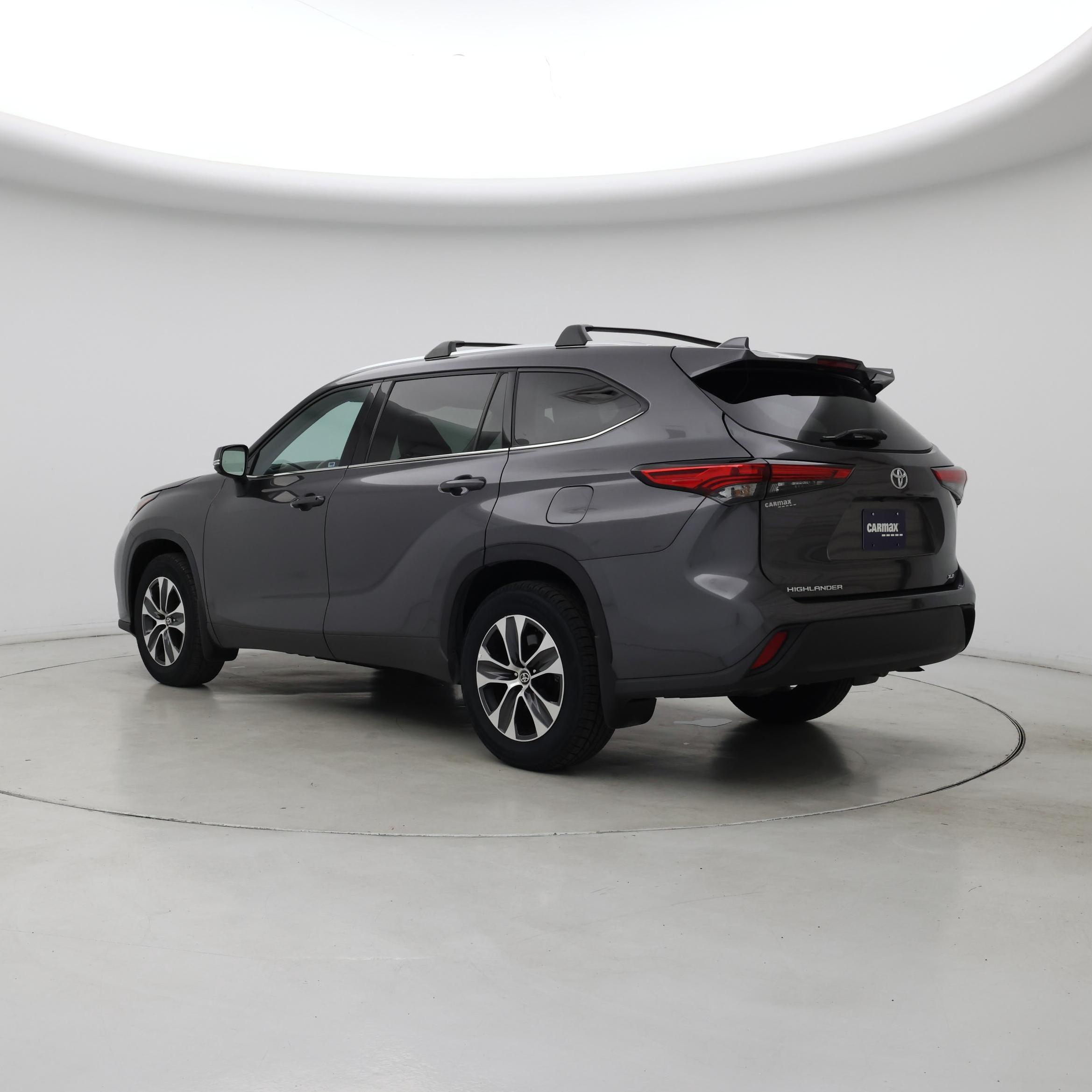 Thumbnail: 2021 Toyota Highlander - 2