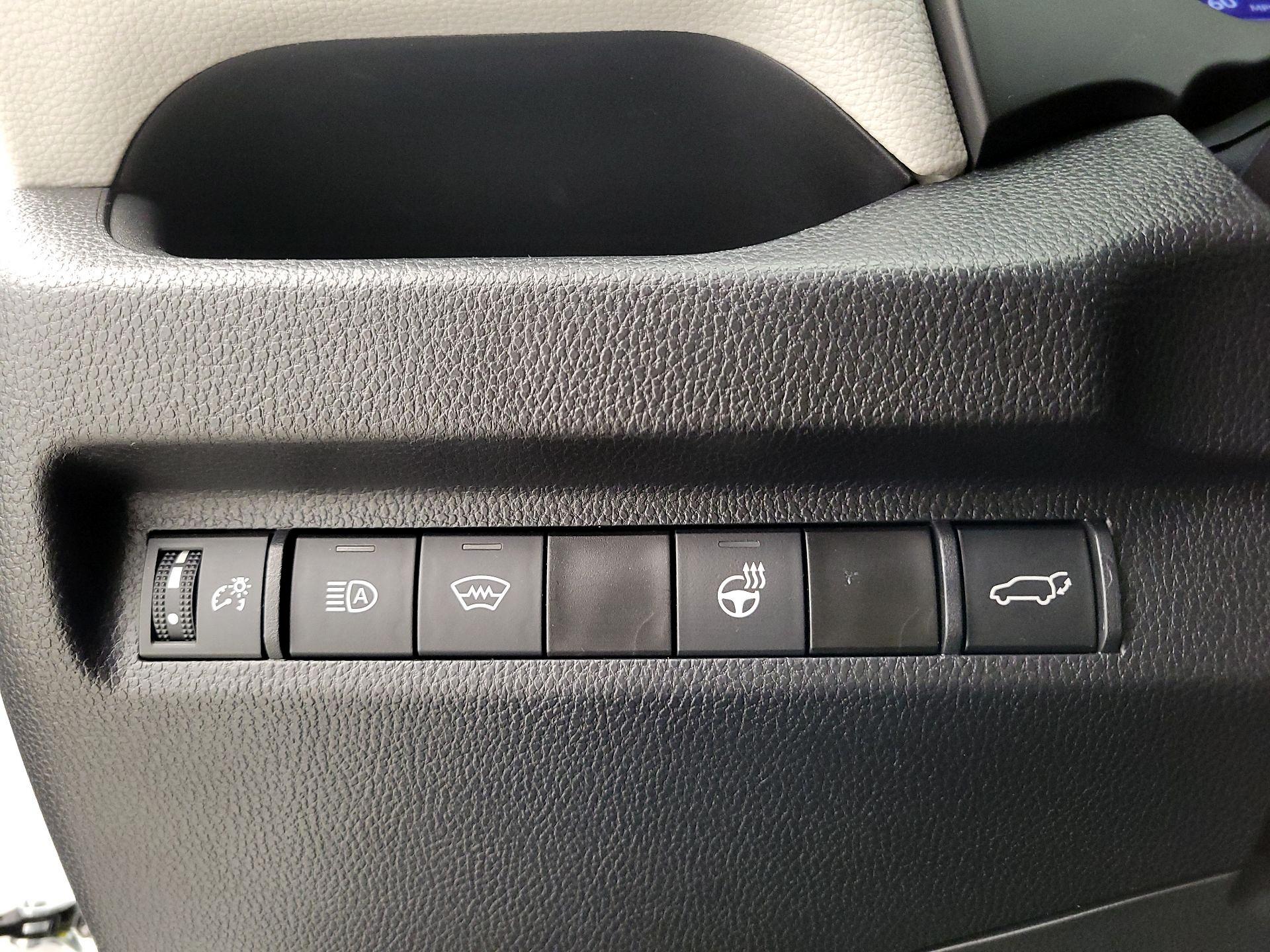 Thumbnail: 2023 Toyota RAV4 - 13