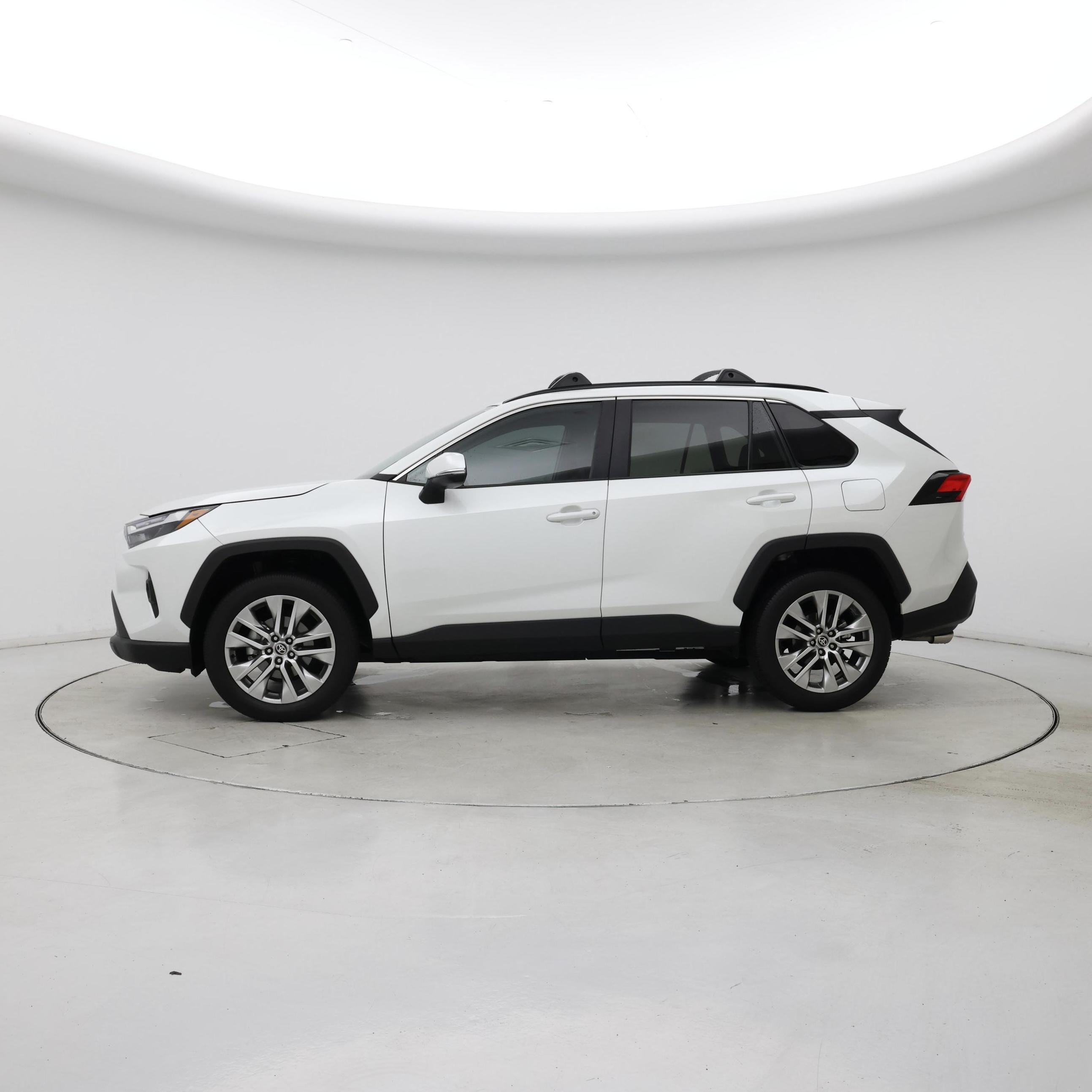 Thumbnail: 2023 Toyota RAV4 - 3