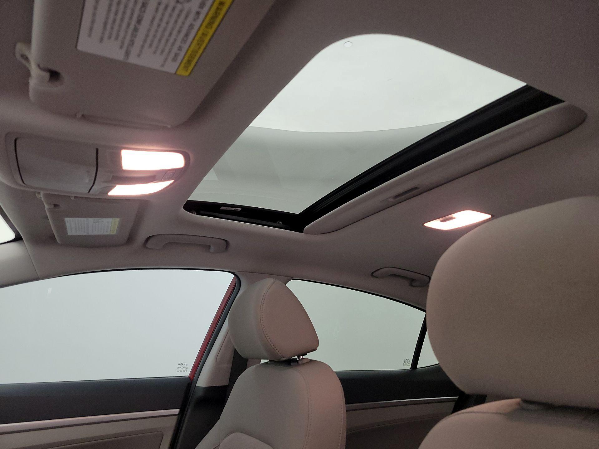 Thumbnail: 2020 Hyundai Elantra - 19