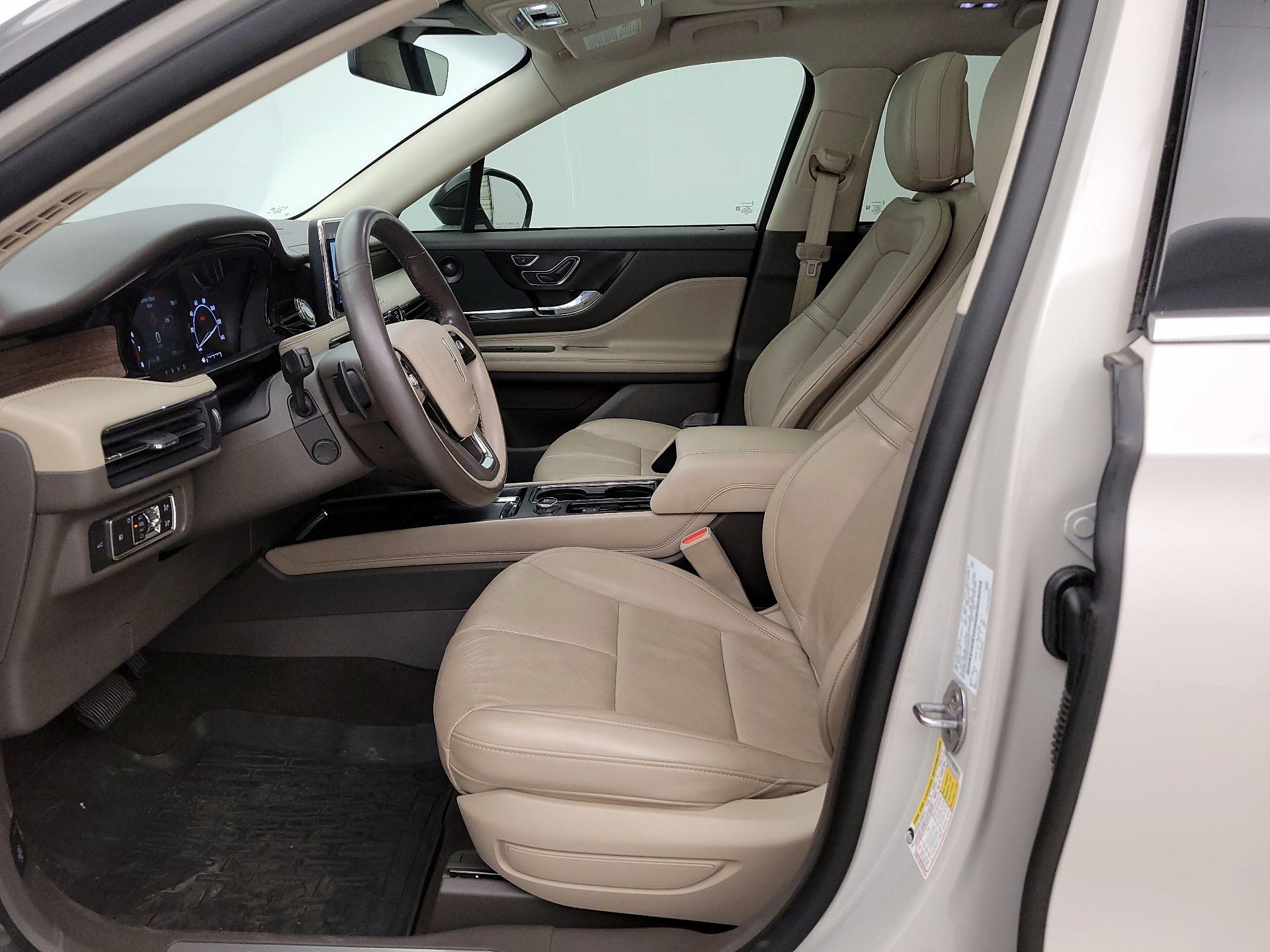 Thumbnail: 2020 Lincoln Corsair - 11