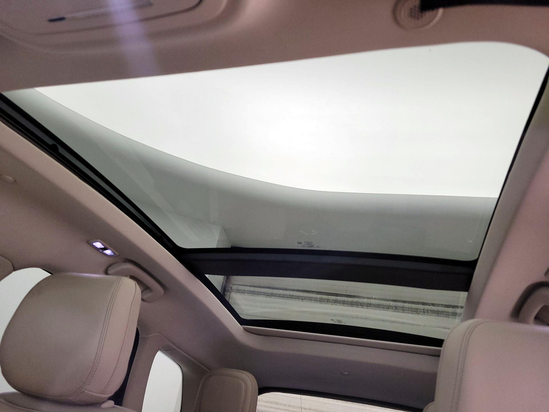 Thumbnail: 2020 Lincoln Corsair - 20