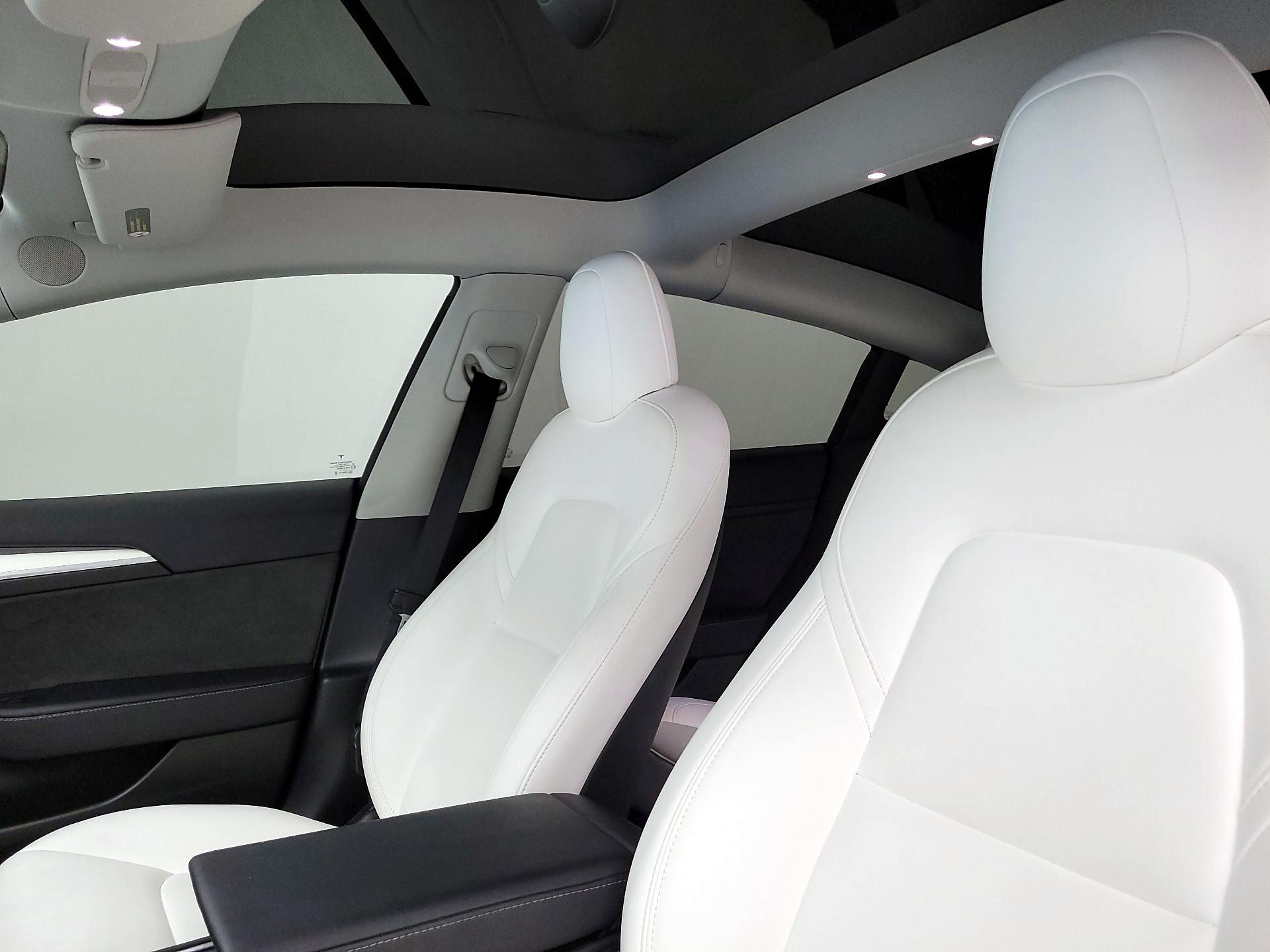 Thumbnail: 2022 Tesla Model 3 - 18