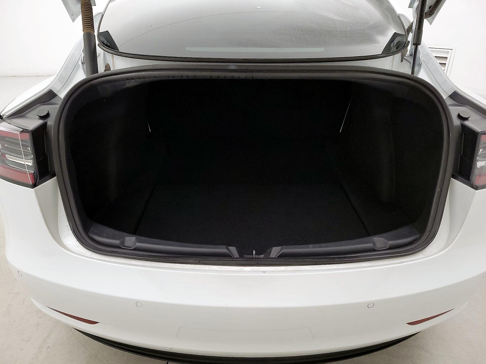 Thumbnail: 2022 Tesla Model 3 - 20