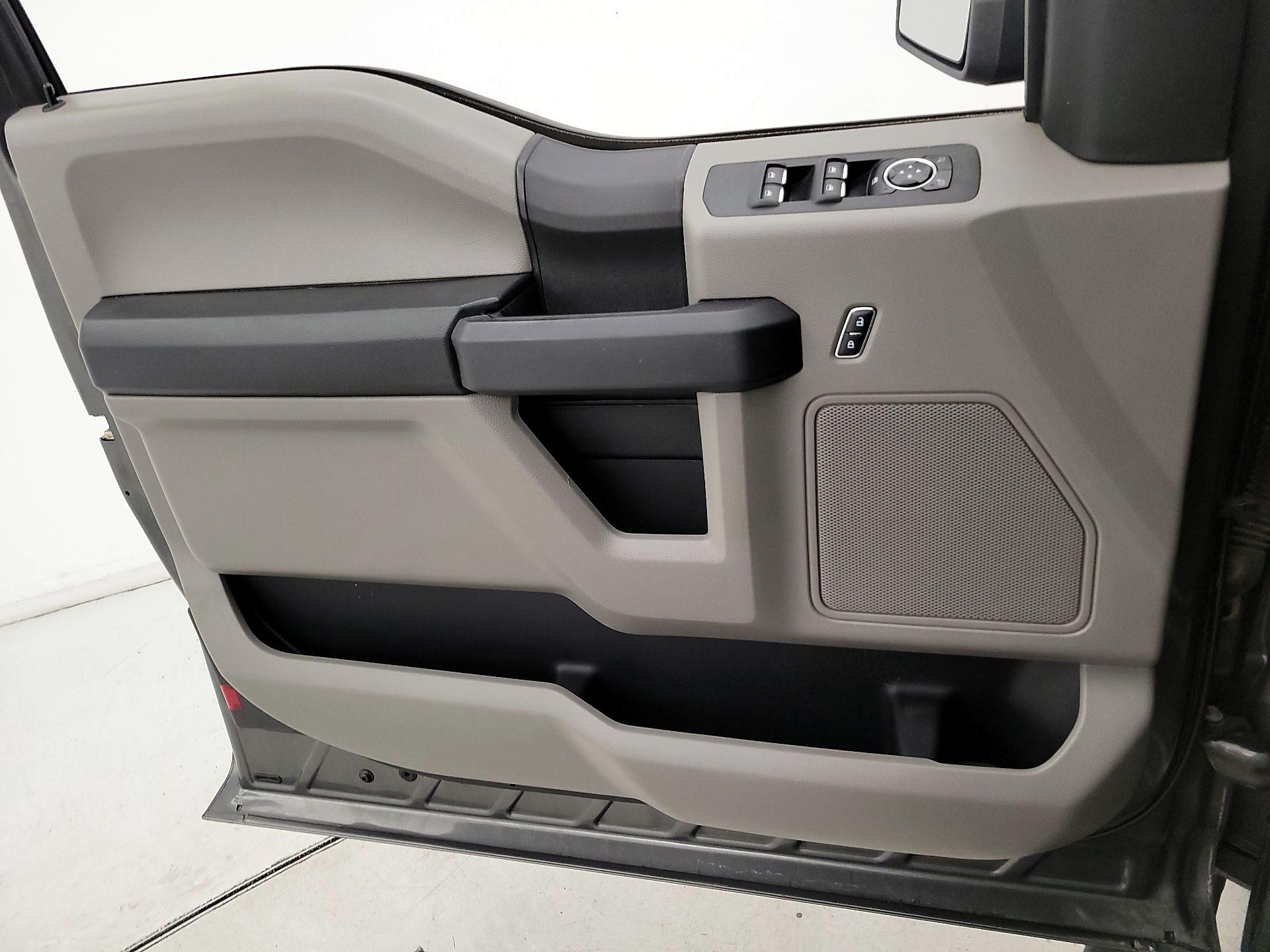 Thumbnail: 2016 Ford F-150 - 12