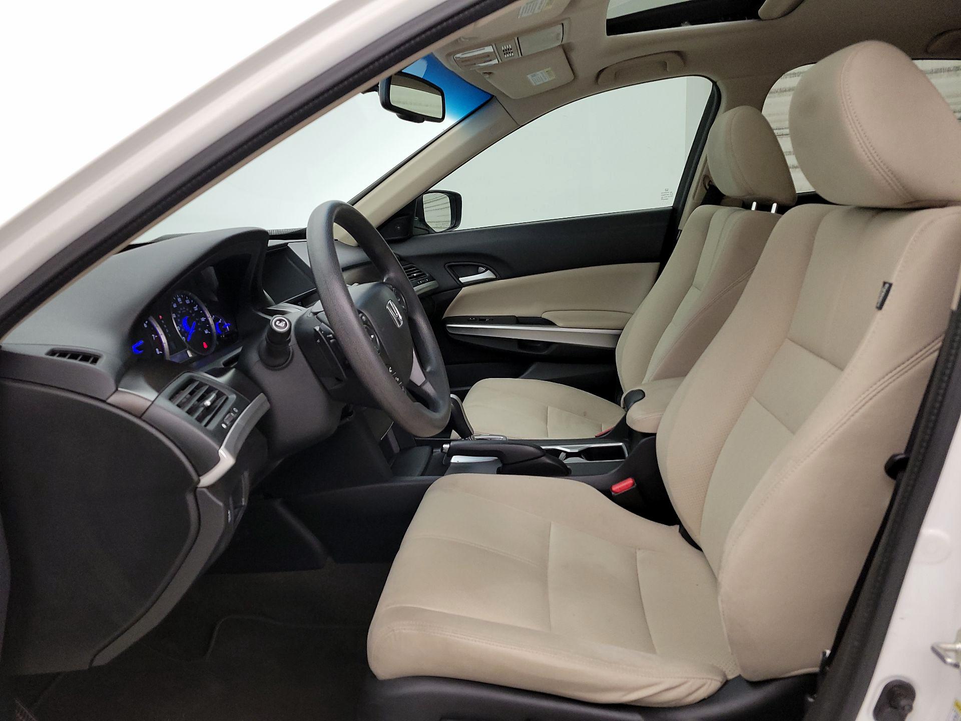 Thumbnail: 2014 Honda Accord Crosstour - 11