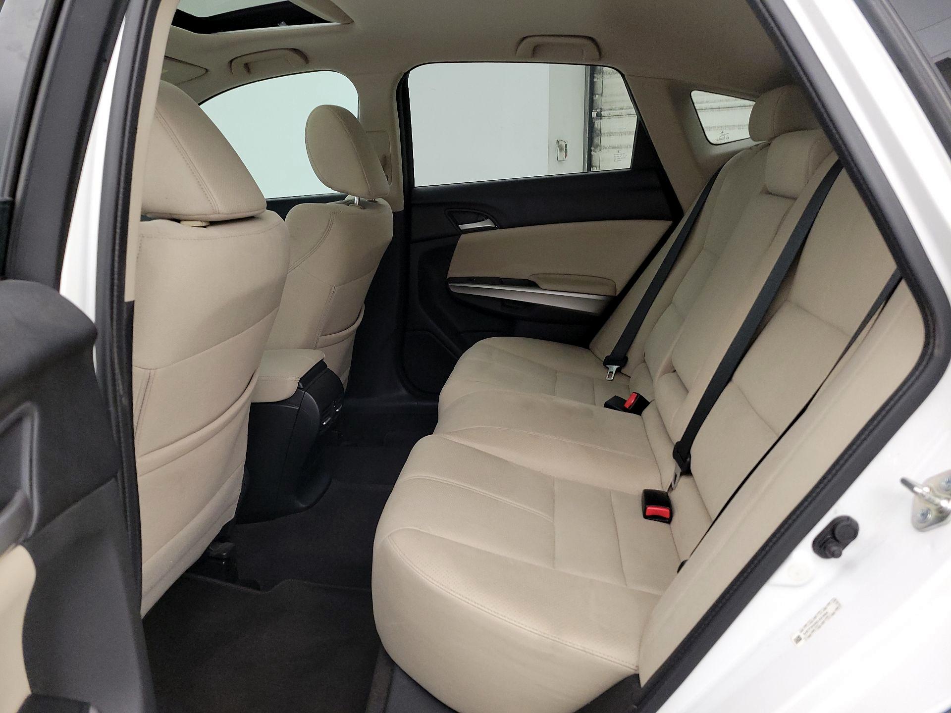 Thumbnail: 2014 Honda Accord Crosstour - 20