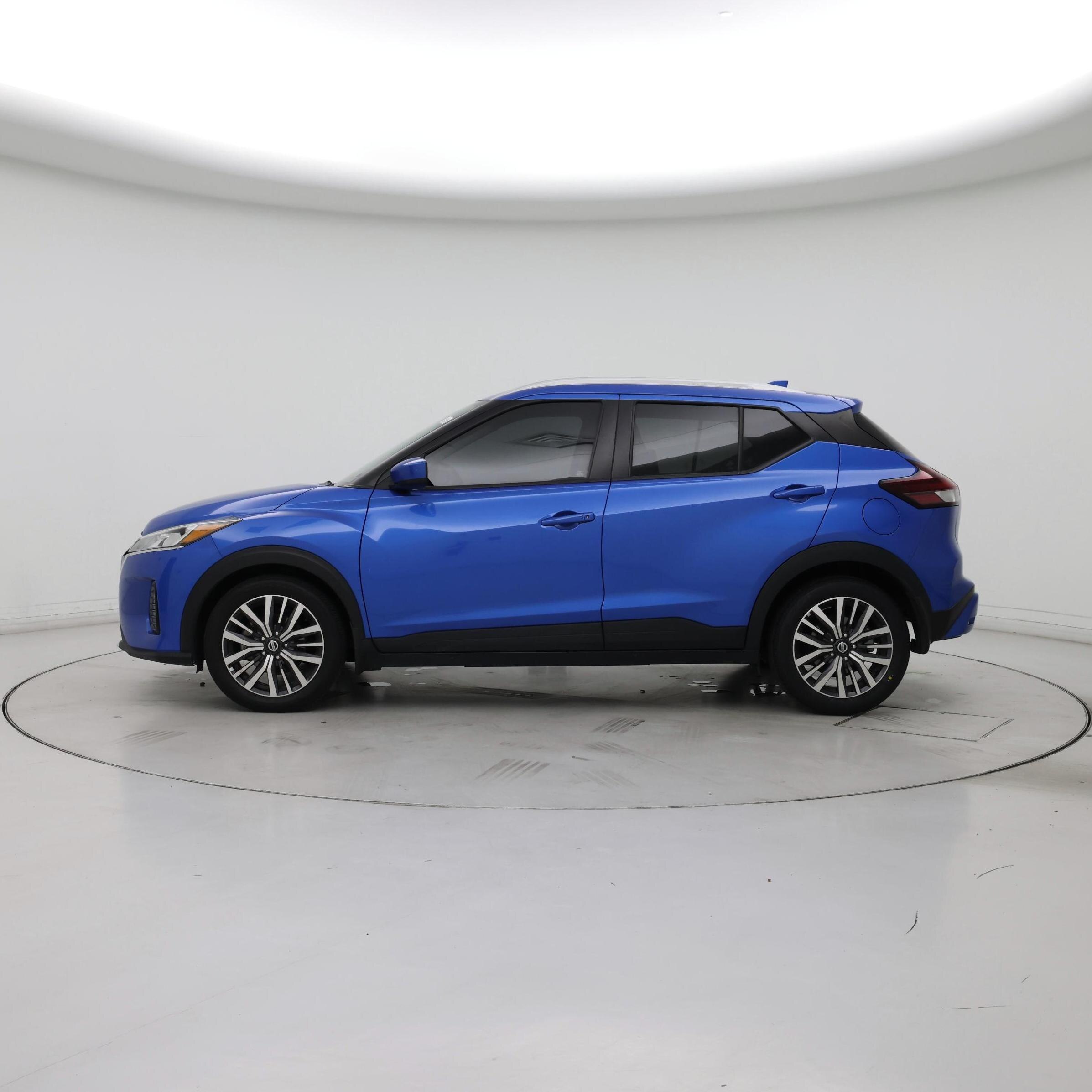 Thumbnail: 2021 Nissan Kicks - 3