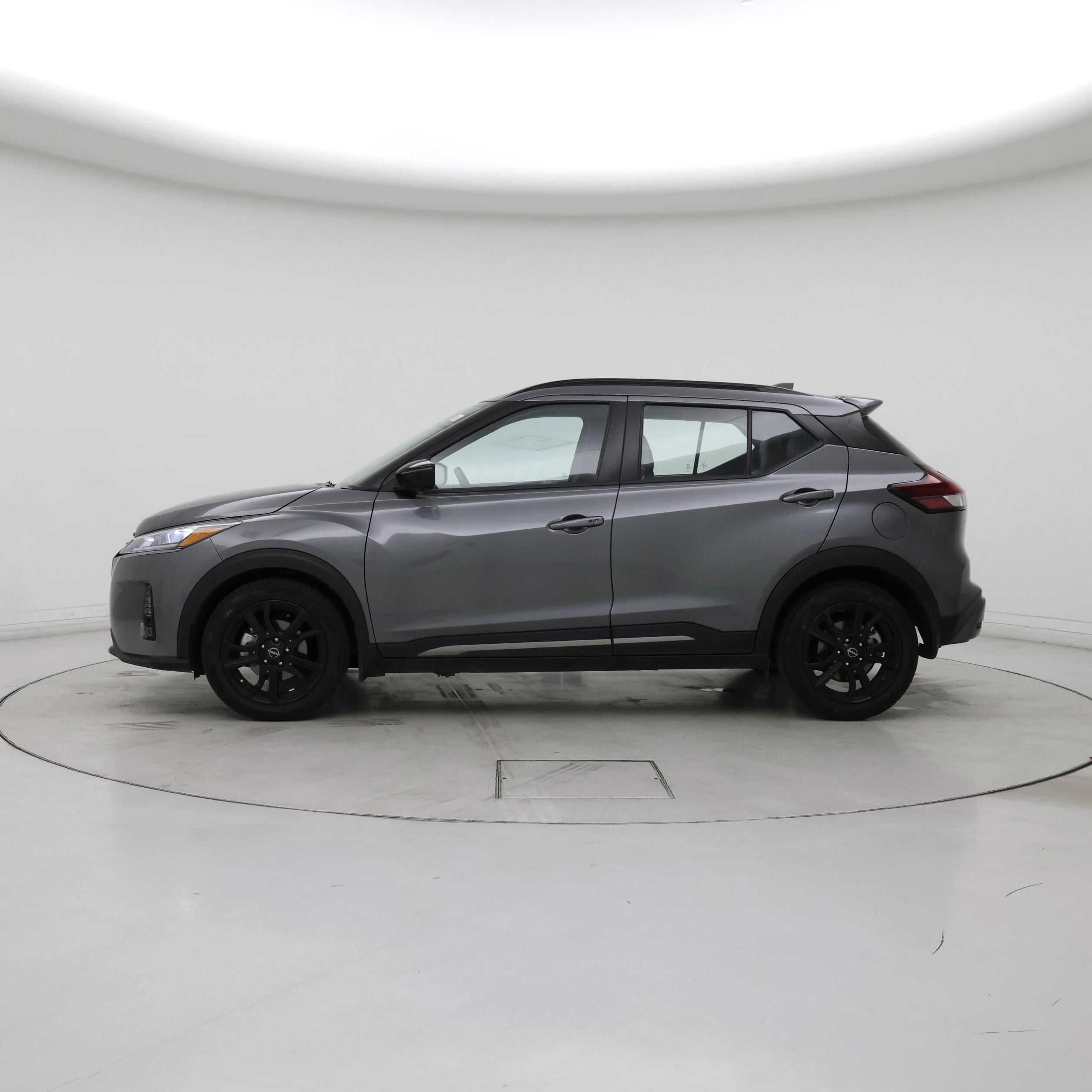 Thumbnail: 2023 Nissan Kicks - 3