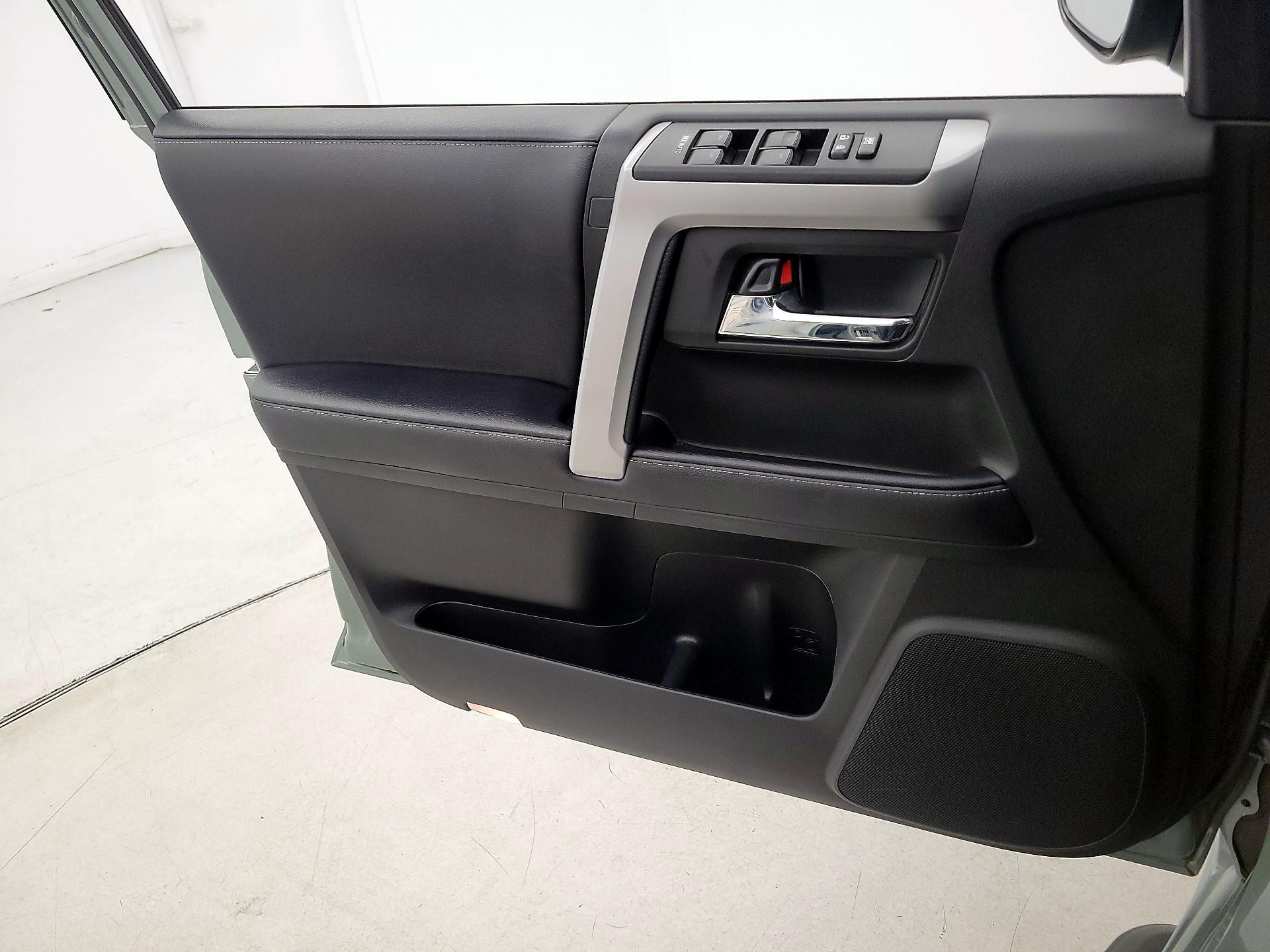 Thumbnail: 2023 Toyota 4Runner - 12