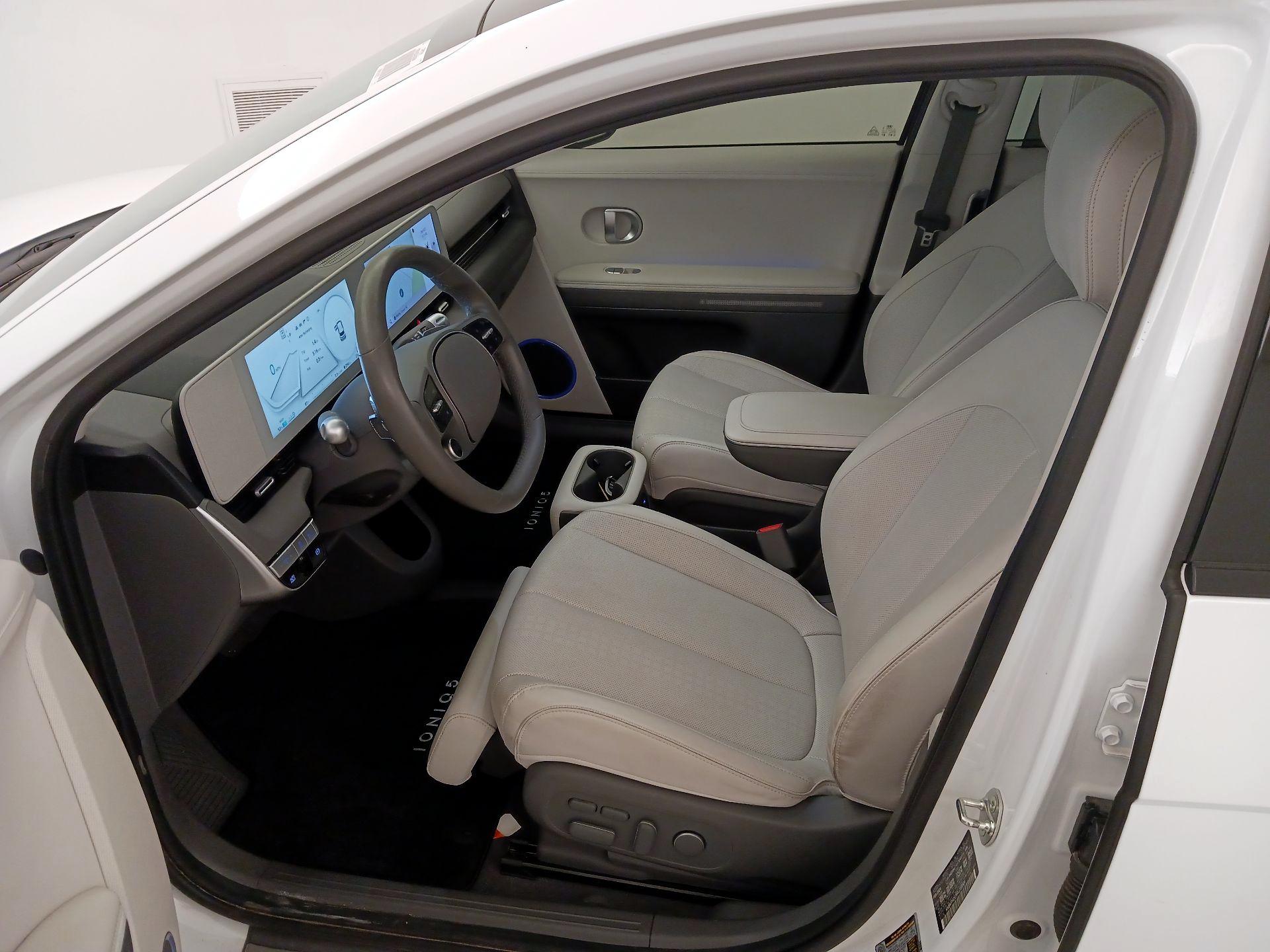 Thumbnail: 2024 Hyundai Ioniq 5 - 11