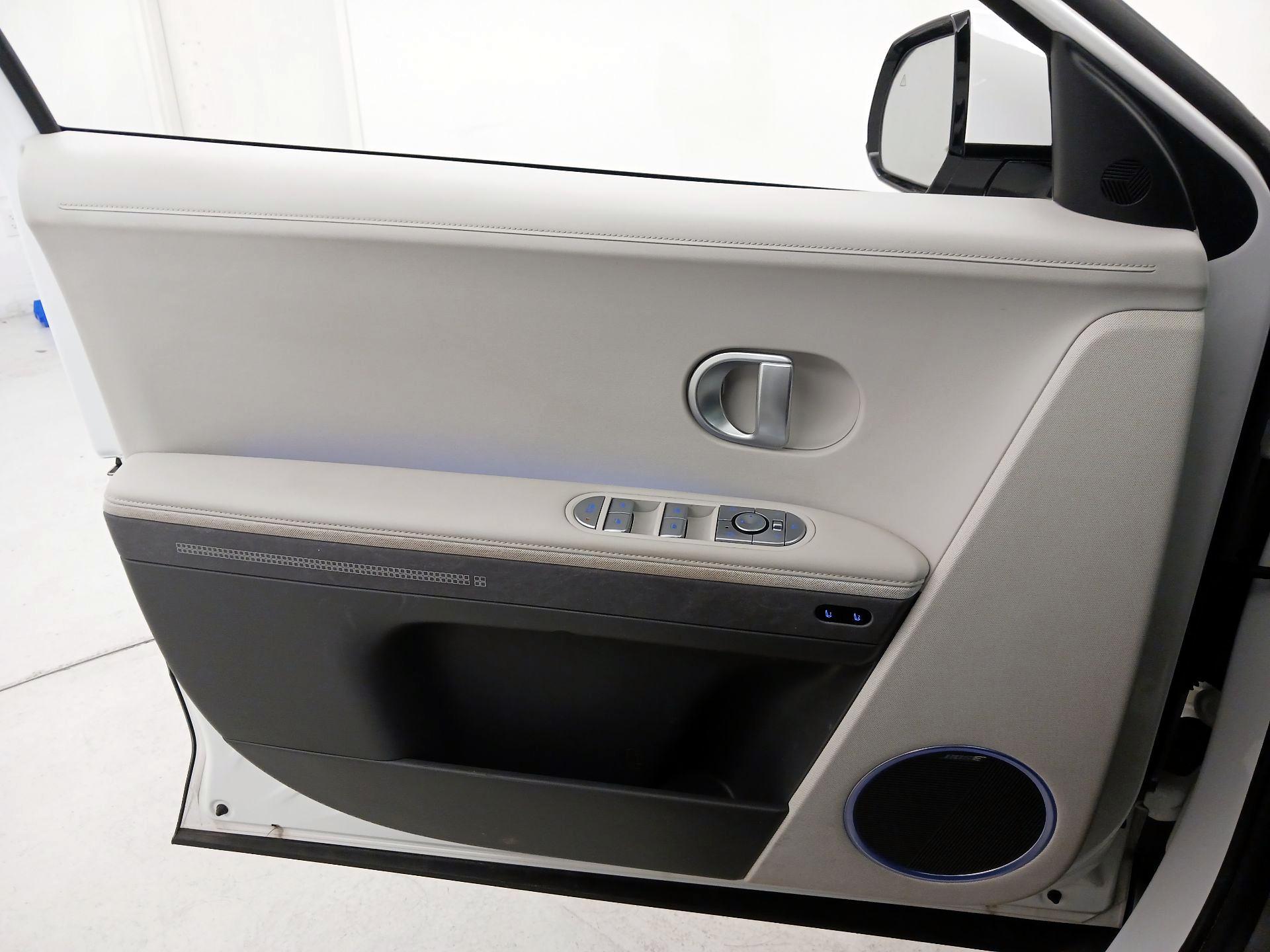 Thumbnail: 2024 Hyundai Ioniq 5 - 12