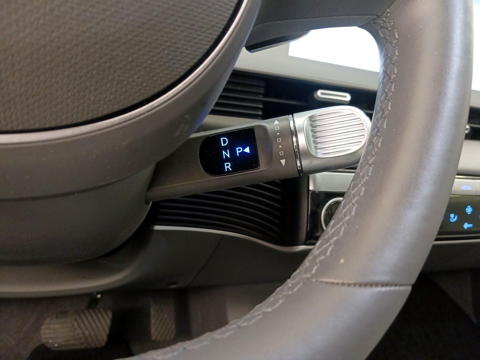 Thumbnail: 2024 Hyundai Ioniq 5 - 18