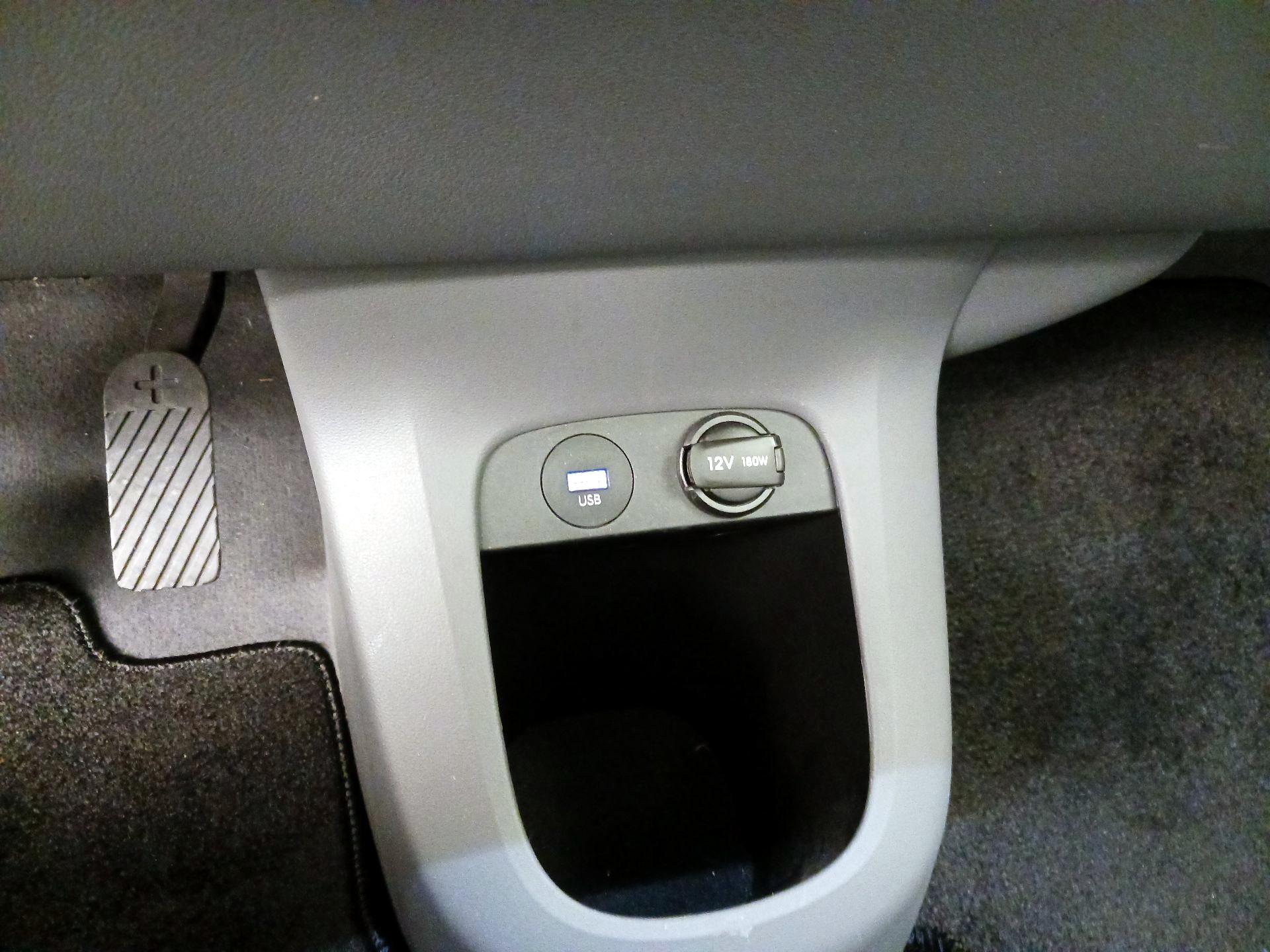 Thumbnail: 2024 Hyundai Ioniq 5 - 19