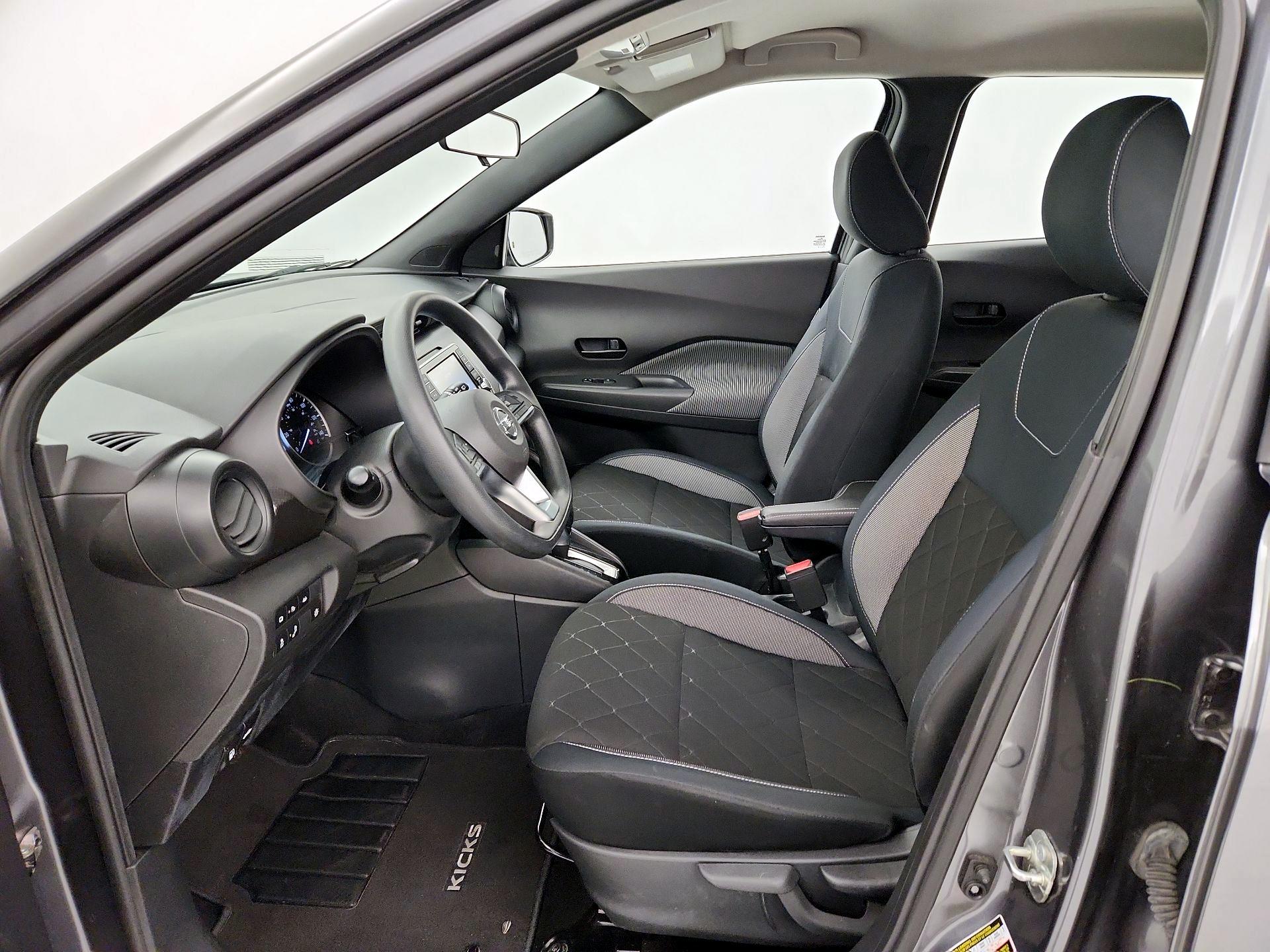 Thumbnail: 2020 Nissan Kicks - 11