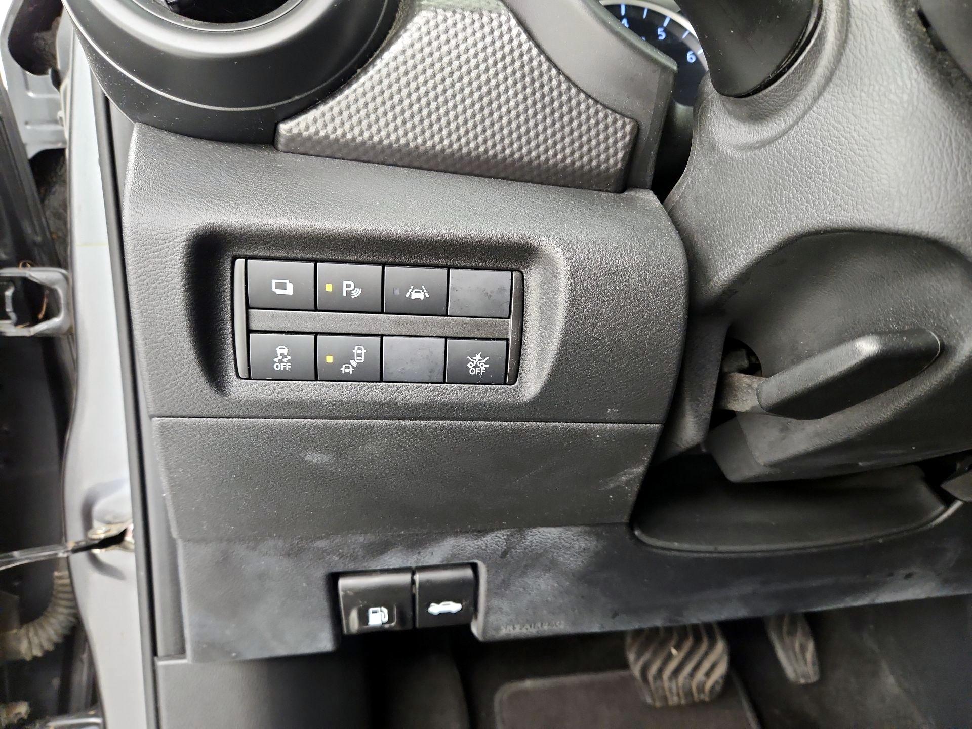 Thumbnail: 2020 Nissan Kicks - 13