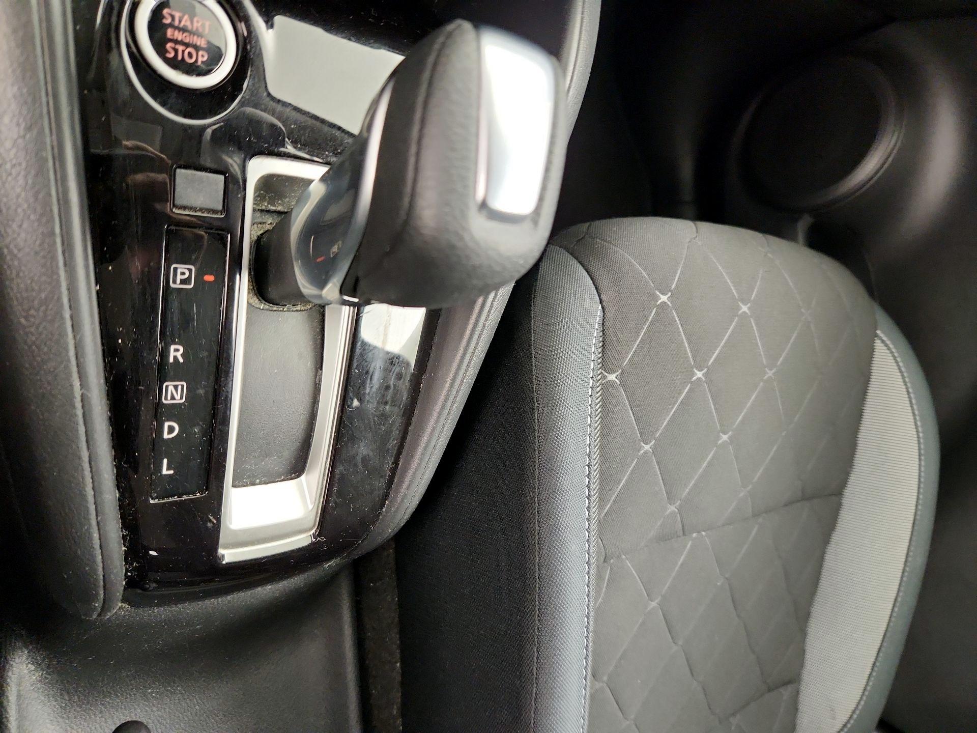 Thumbnail: 2020 Nissan Kicks - 17