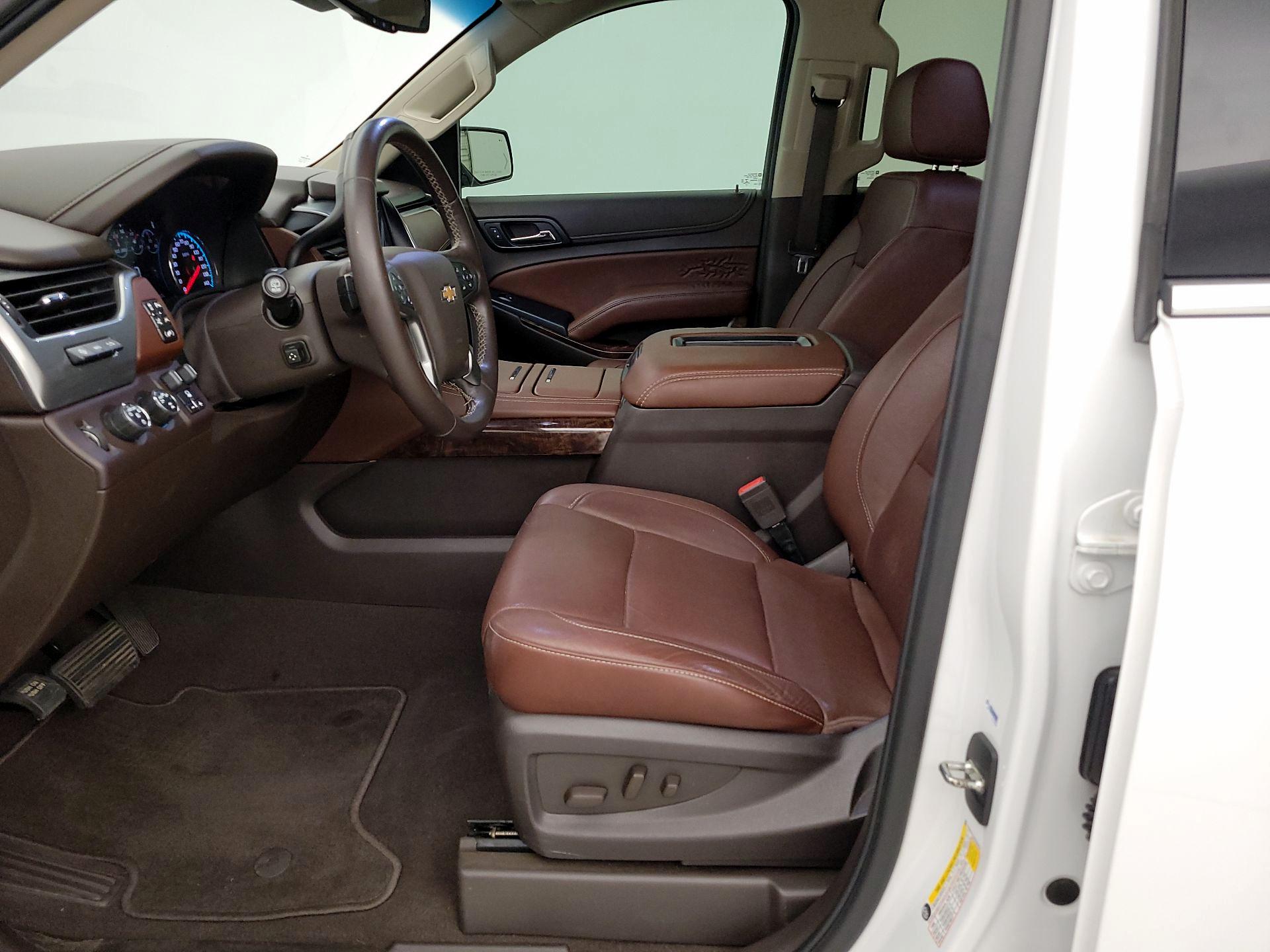 Thumbnail: 2019 Chevrolet Tahoe - 11