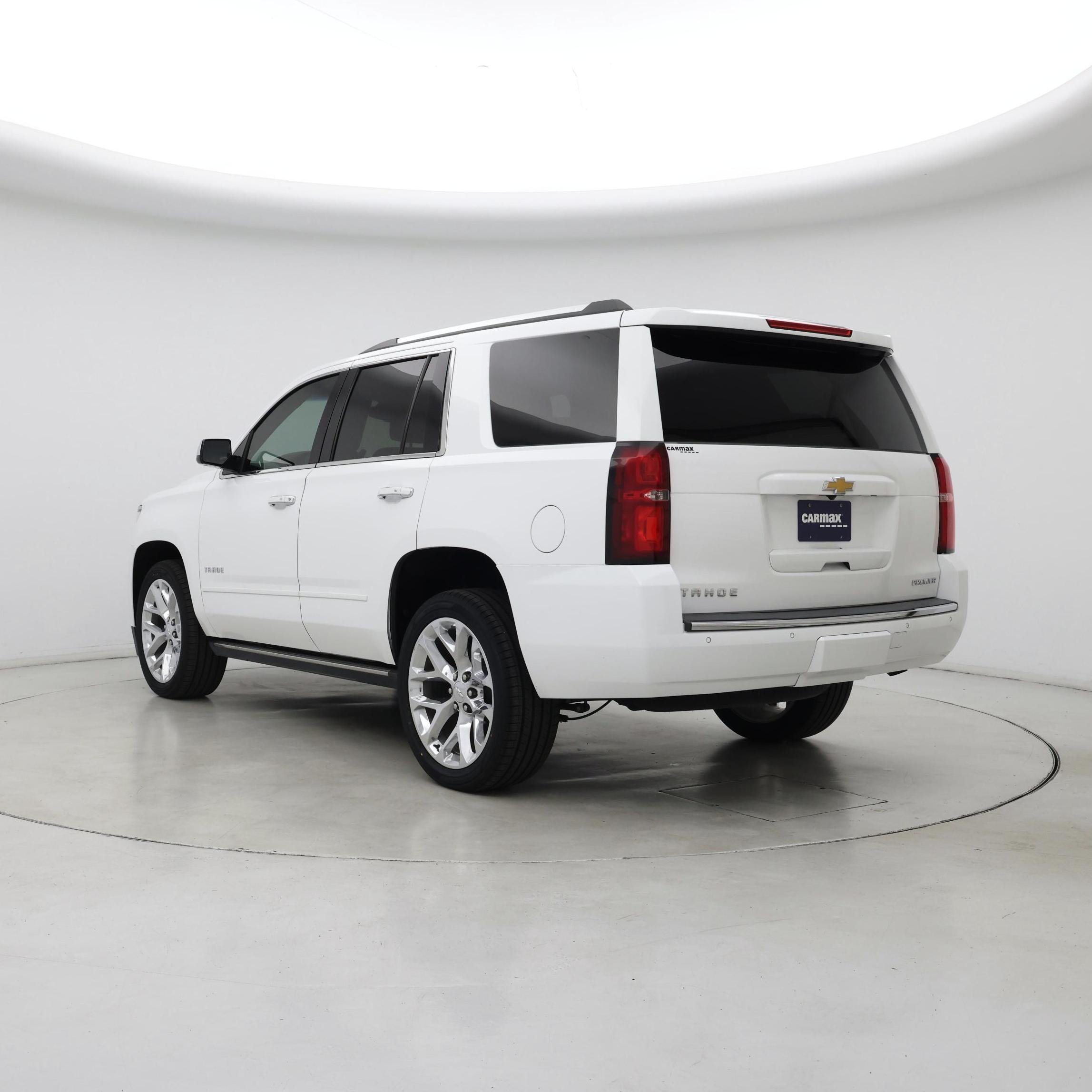 Thumbnail: 2019 Chevrolet Tahoe - 2