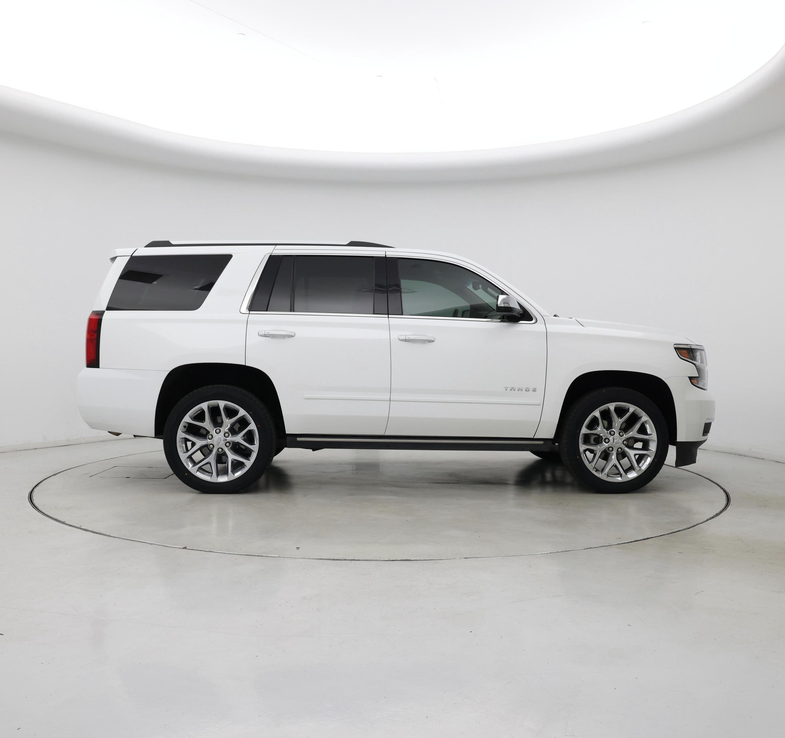 Thumbnail: 2019 Chevrolet Tahoe - 7