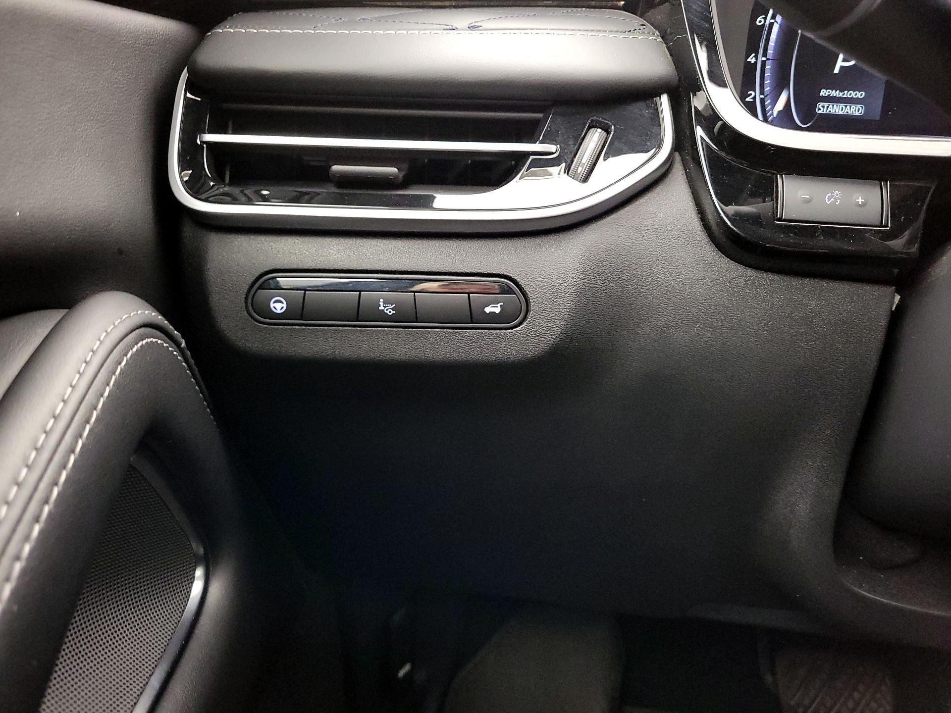 Thumbnail: 2022 INFINITI QX60 - 13