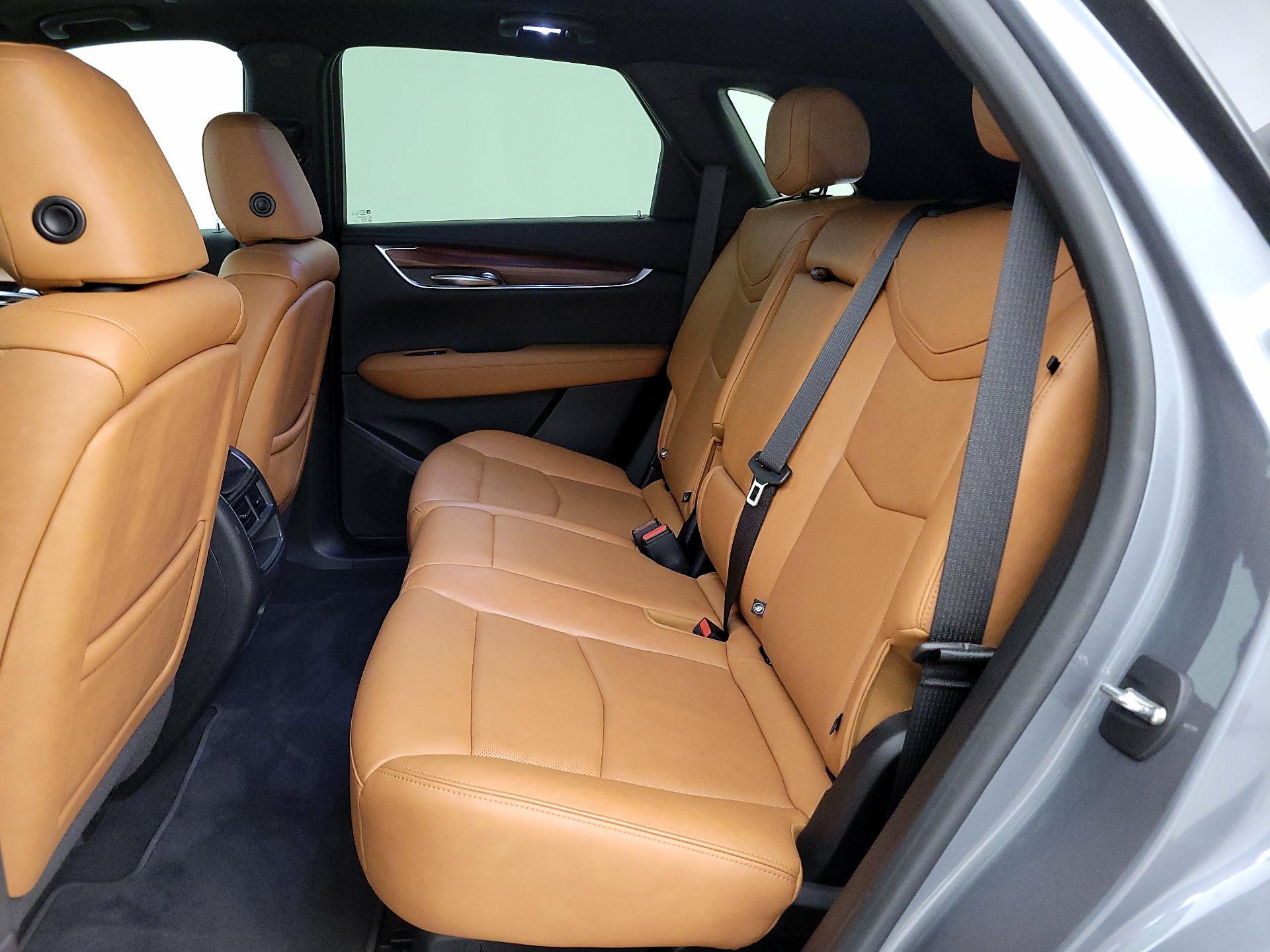 Thumbnail: 2020 Cadillac XT5 - 20