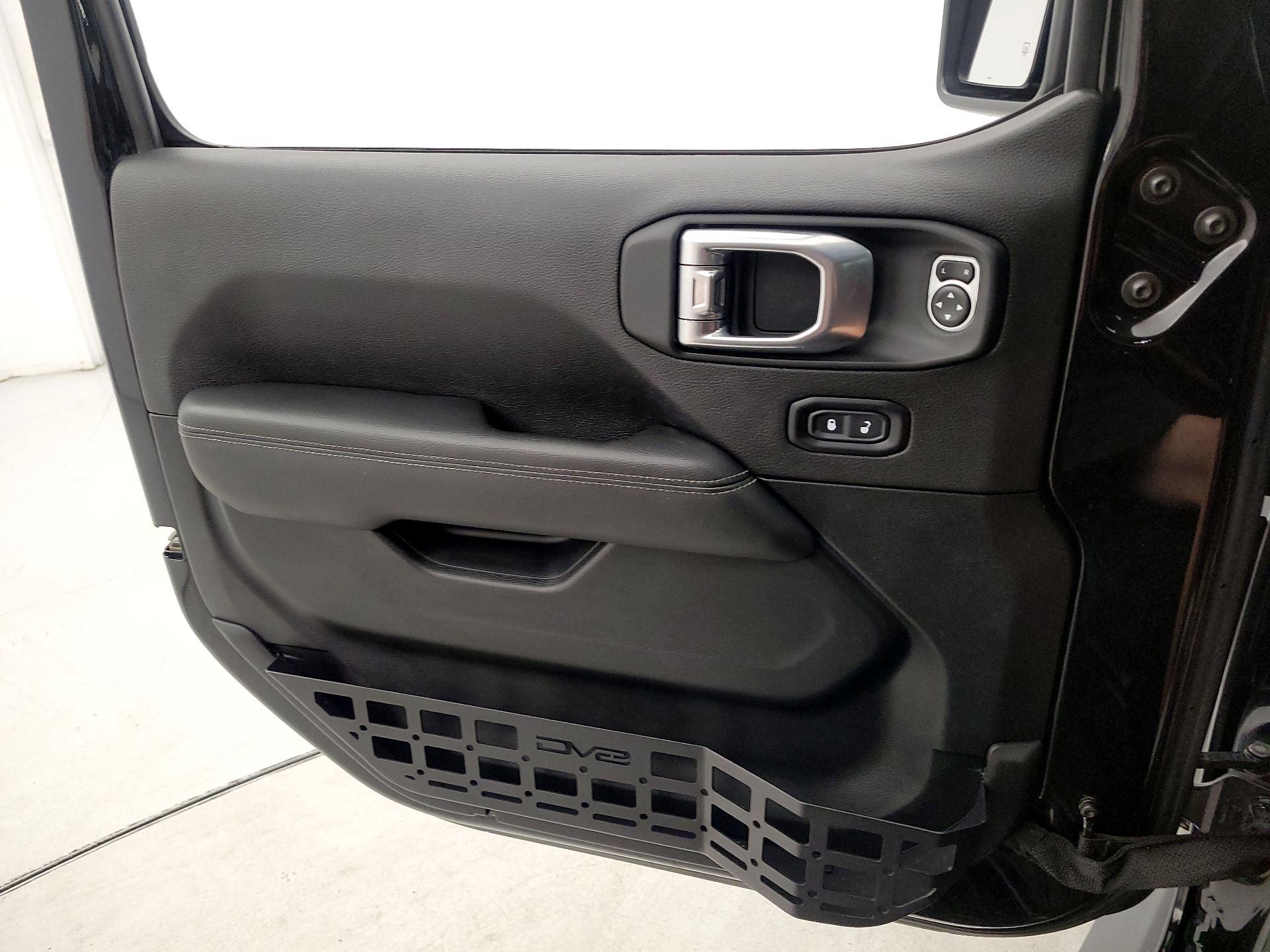 Thumbnail: 2020 Jeep Gladiator - 12