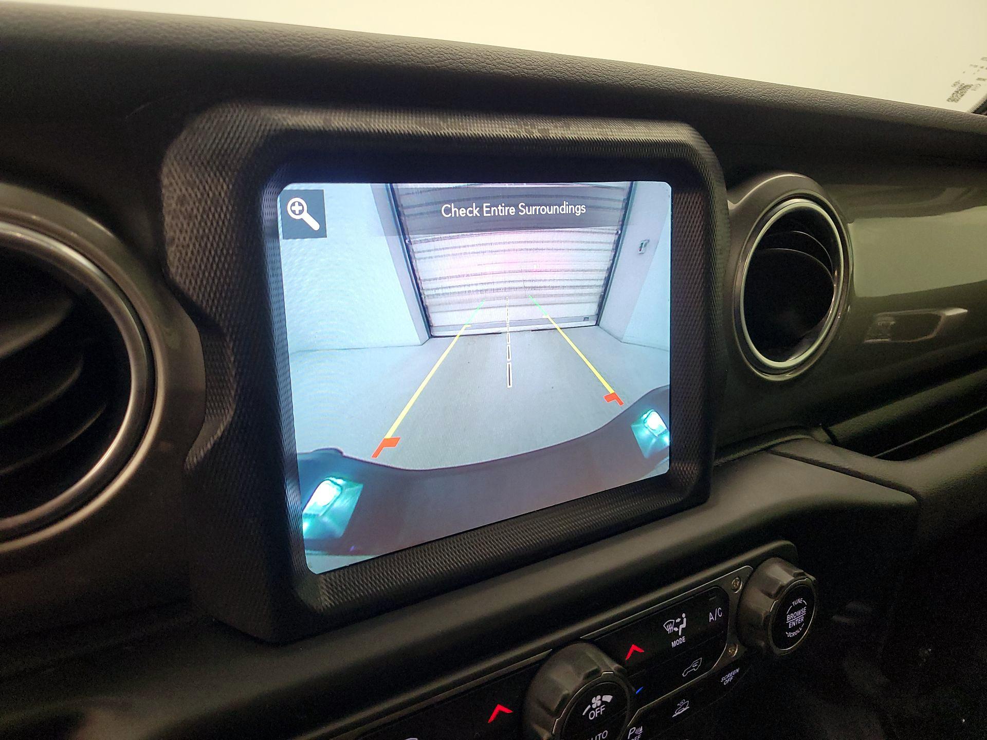 Thumbnail: 2020 Jeep Gladiator - 15