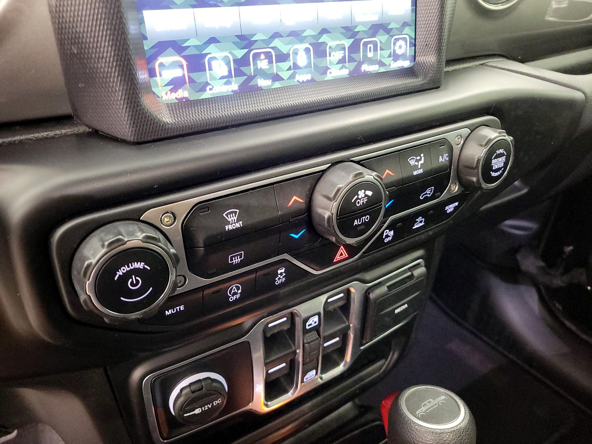 Thumbnail: 2020 Jeep Gladiator - 17